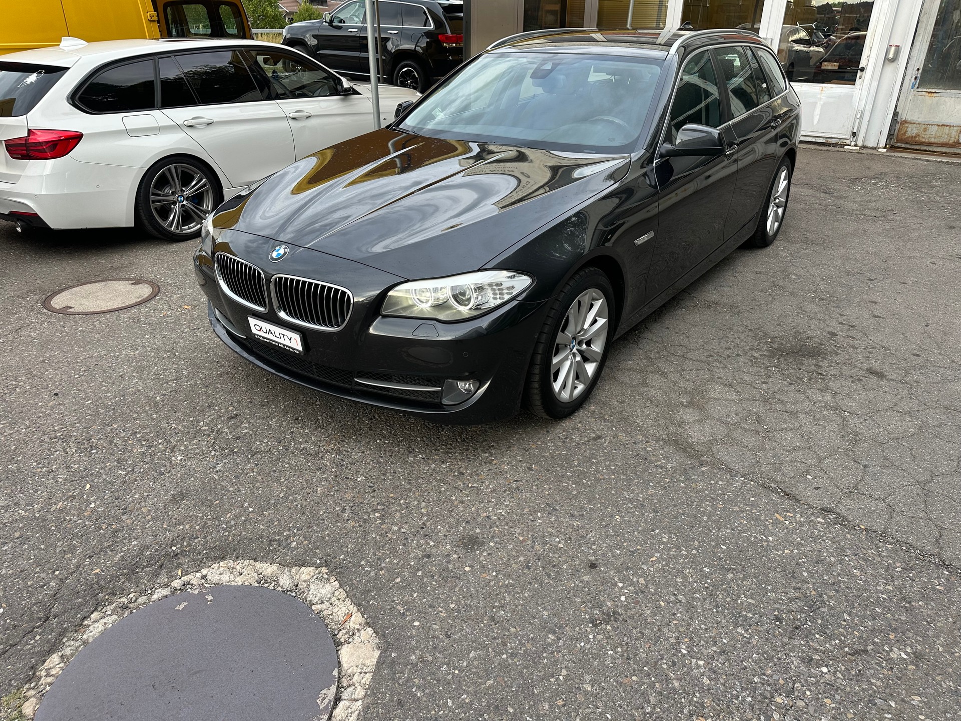 BMW 520d Touring Steptronic-image-1