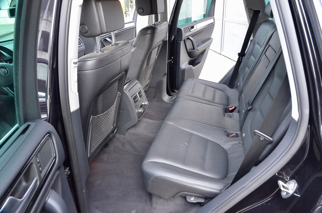 VW Touareg 3.0 TDI BlueMotion Technology Tiptronic-image-2
