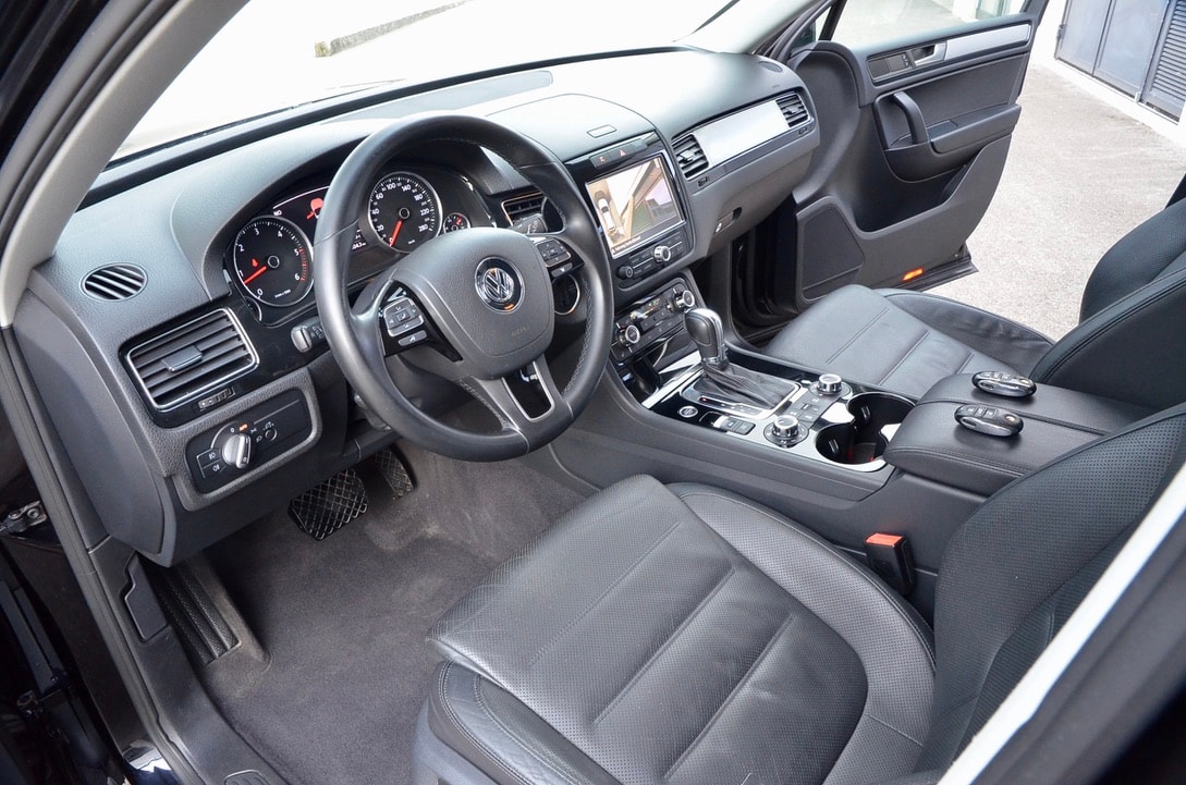 VW Touareg 3.0 TDI BlueMotion Technology Tiptronic-image-12