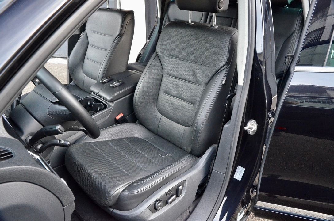 VW Touareg 3.0 TDI BlueMotion Technology Tiptronic-image-19