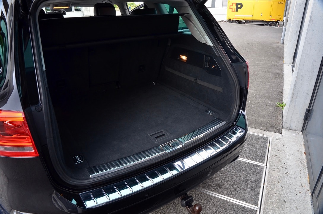 VW Touareg 3.0 TDI BlueMotion Technology Tiptronic-image-9