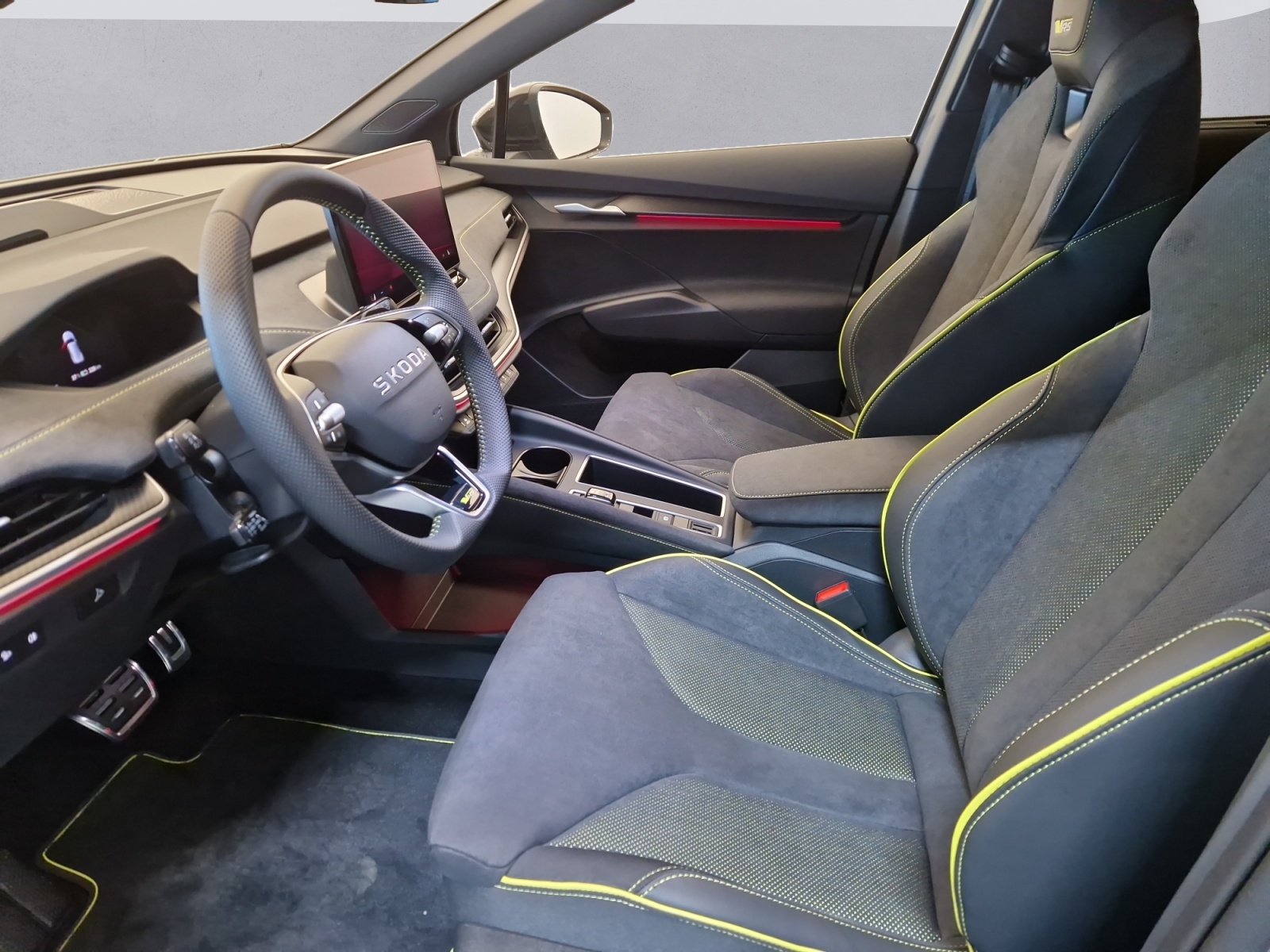 SKODA Elroq RS 4x4-image-8