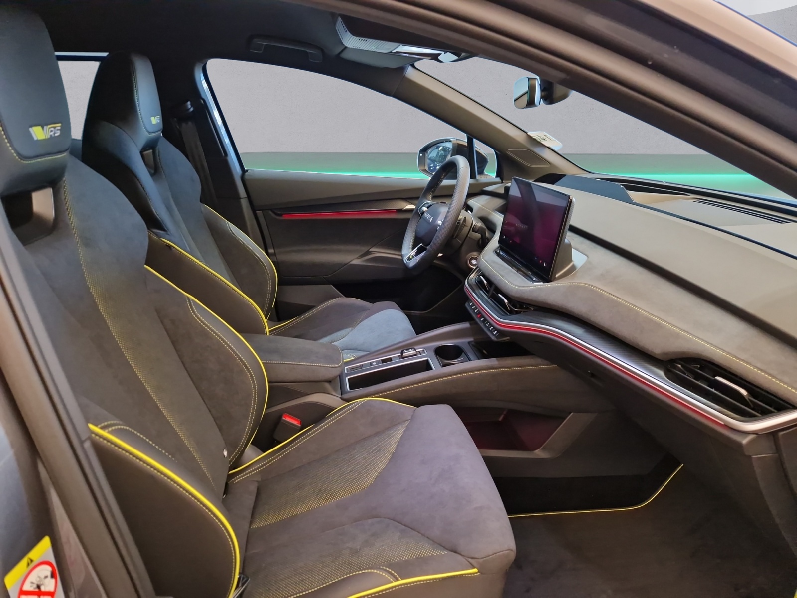 SKODA Elroq RS 4x4-image-10