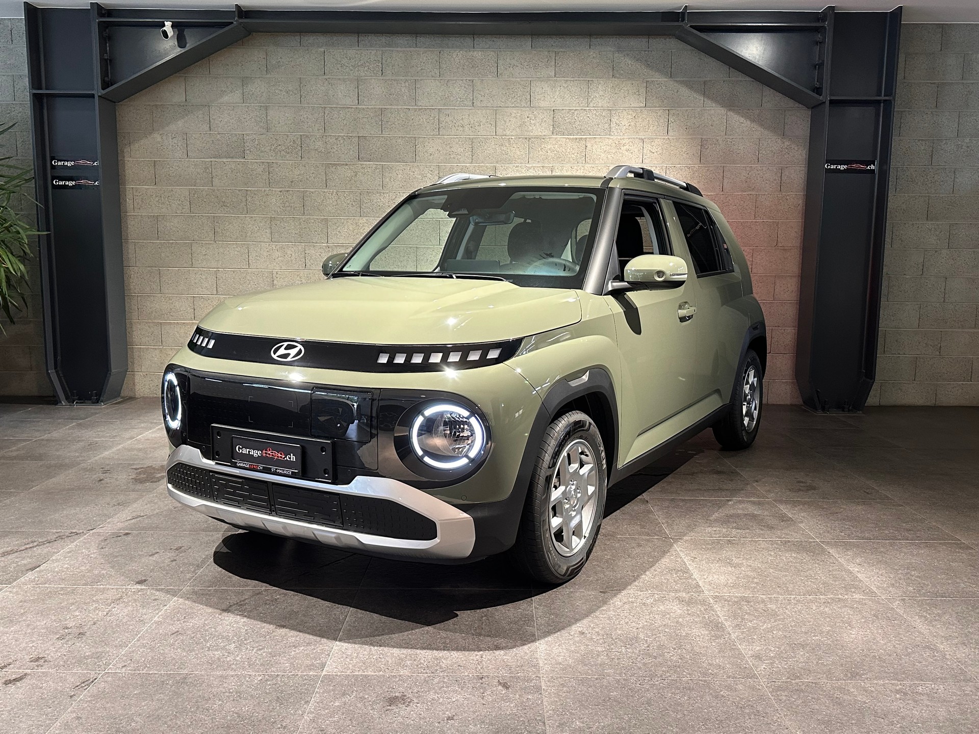 HYUNDAI Inster 49kWh Amplia-image-1