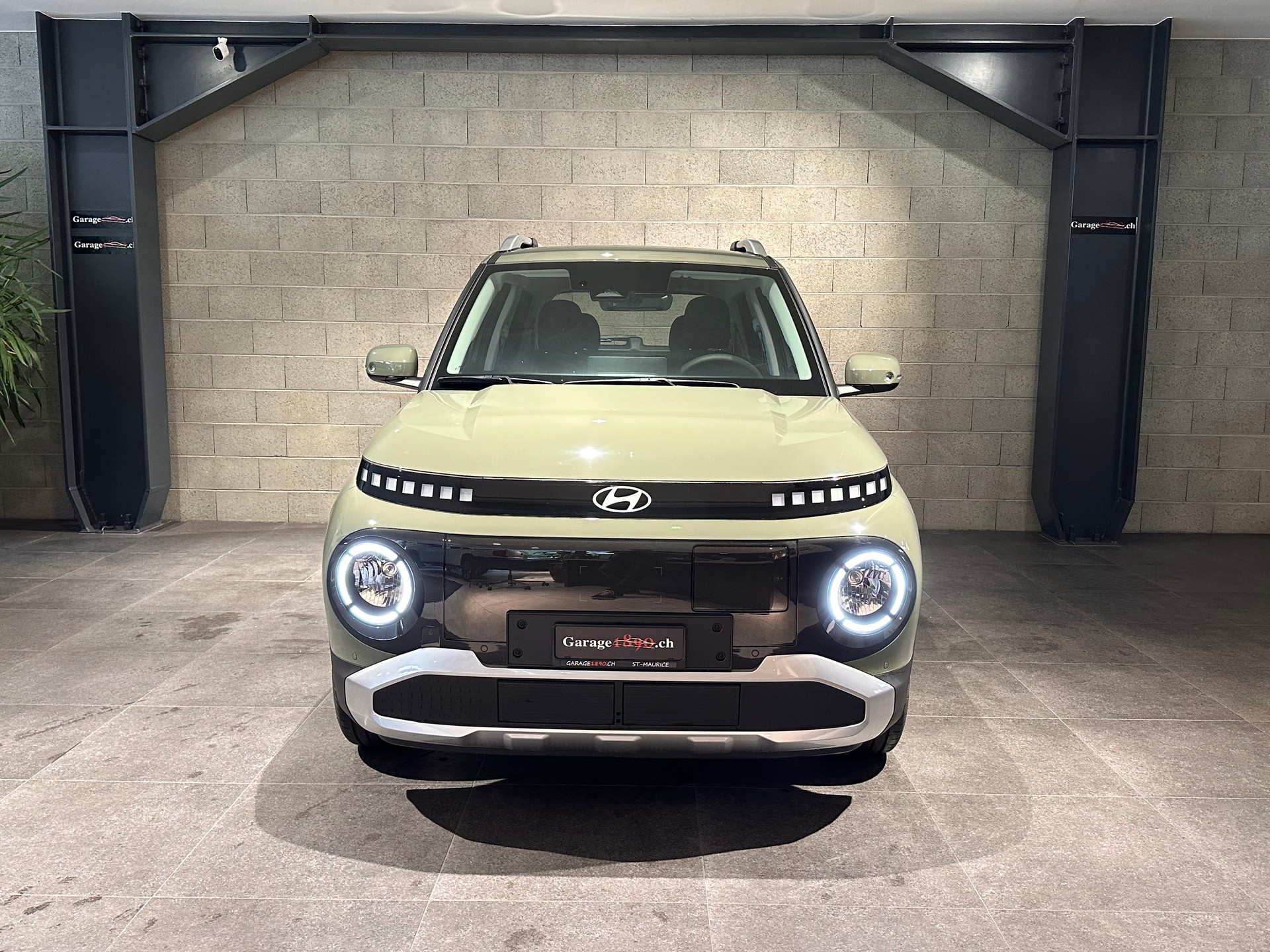 HYUNDAI Inster 49kWh Amplia-image-2