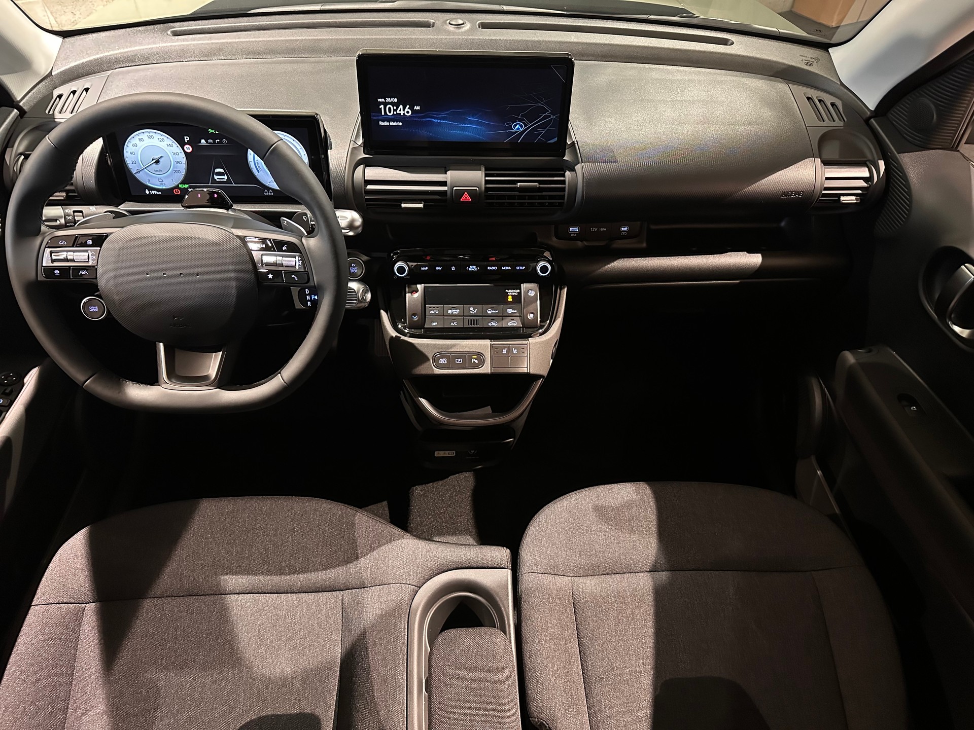 HYUNDAI Inster 49kWh Amplia-image-6