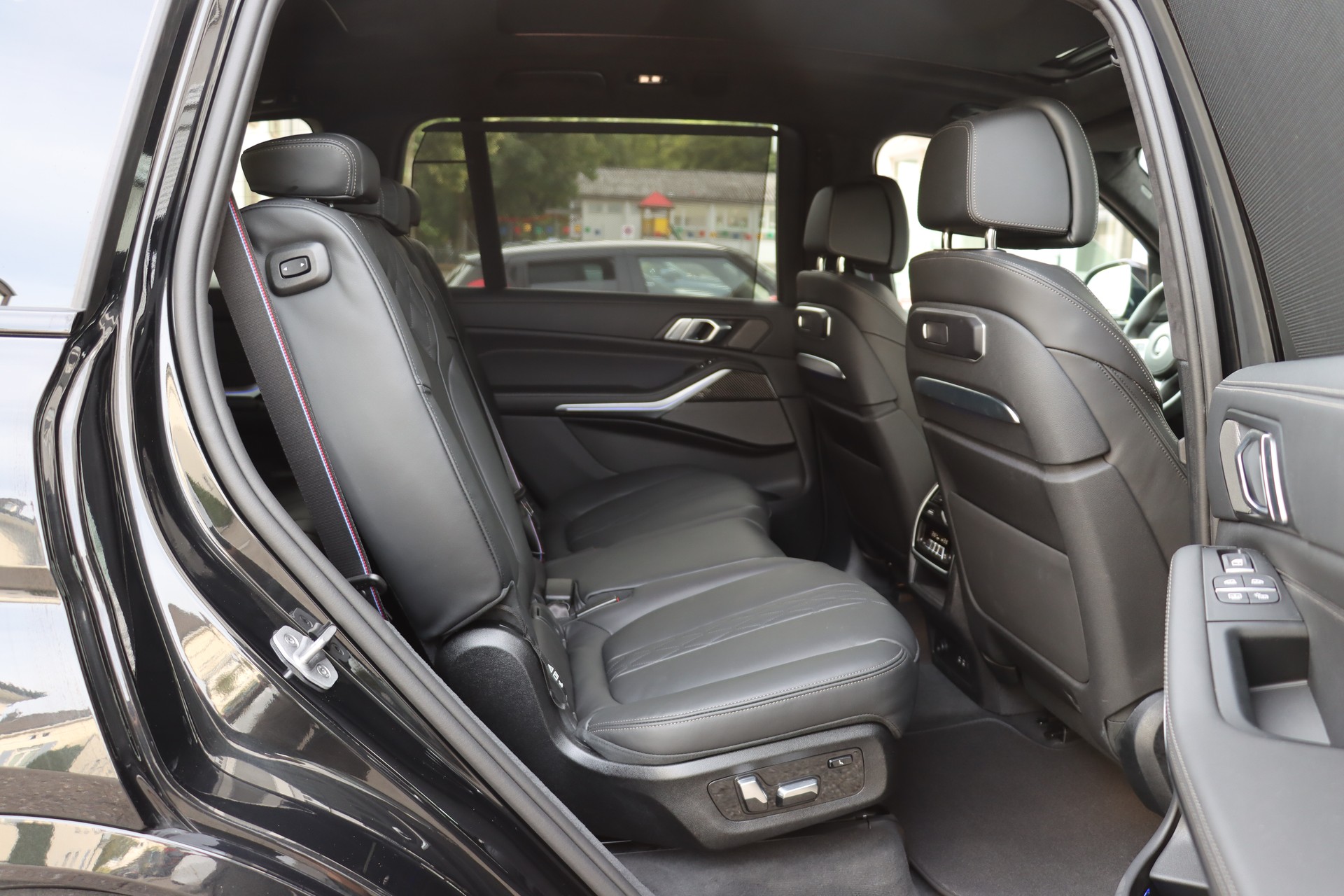 BMW X7 xDrive 48V 40d M Sport Pro Steptronic-image-11