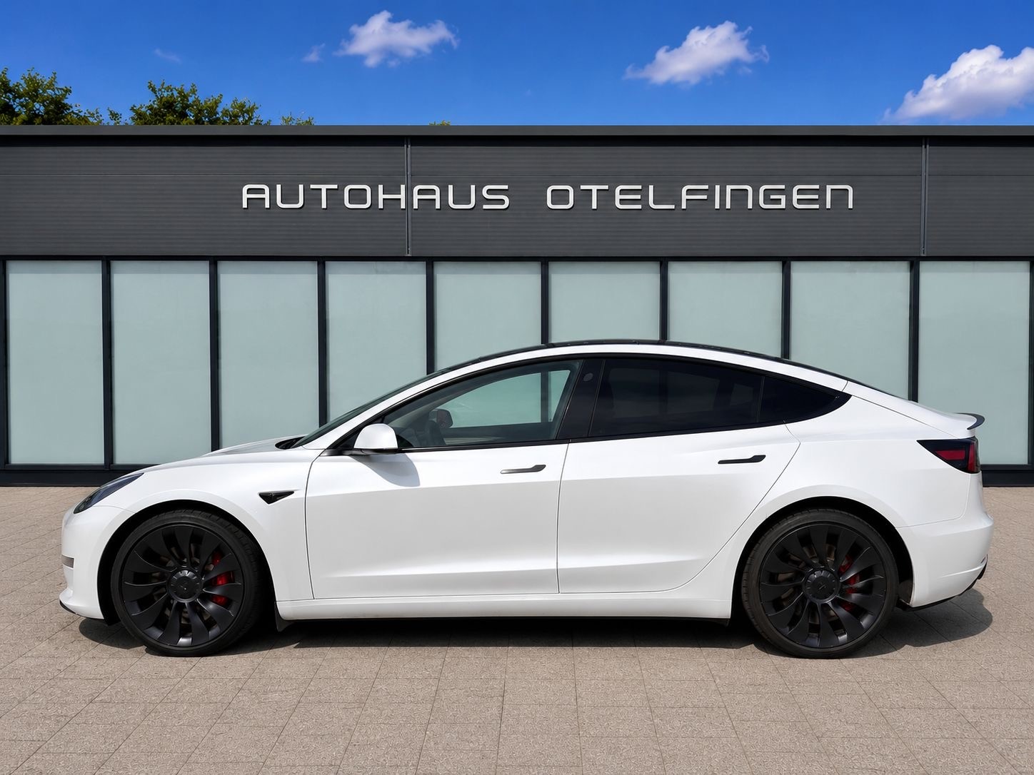 TESLA Model 3 Performance D