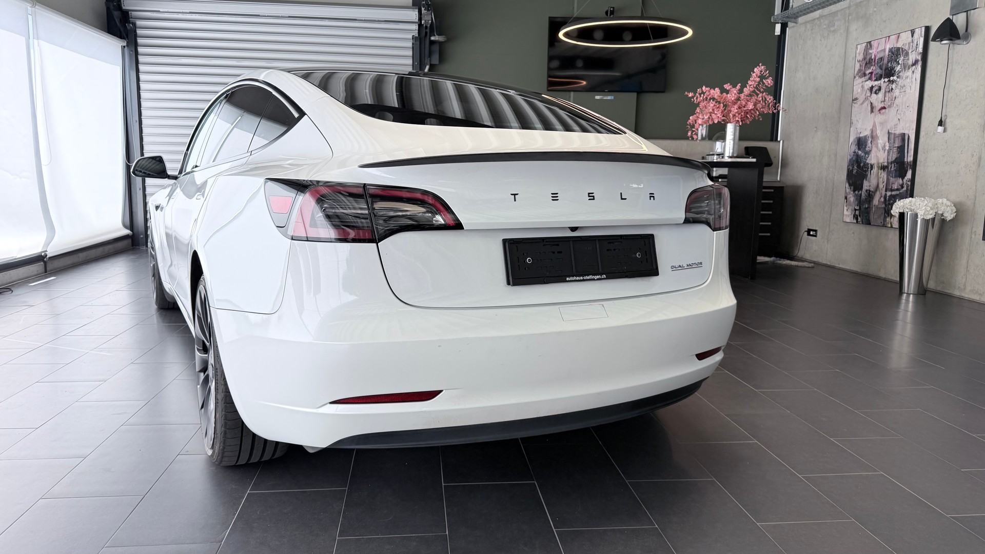 TESLA Model 3 Performance D-image-8