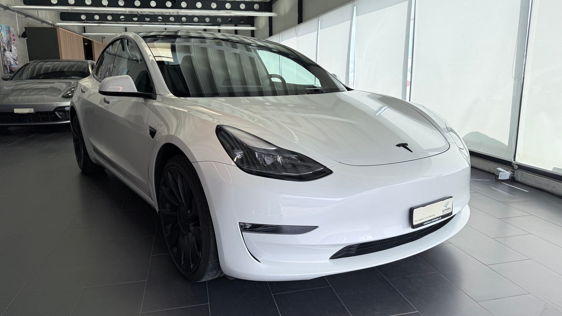 TESLA Model 3 Performance D-image-16