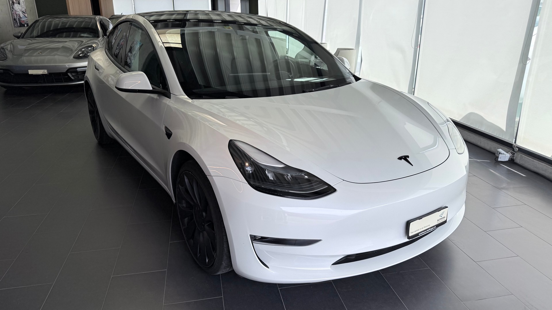 TESLA Model 3 Performance D-image-20