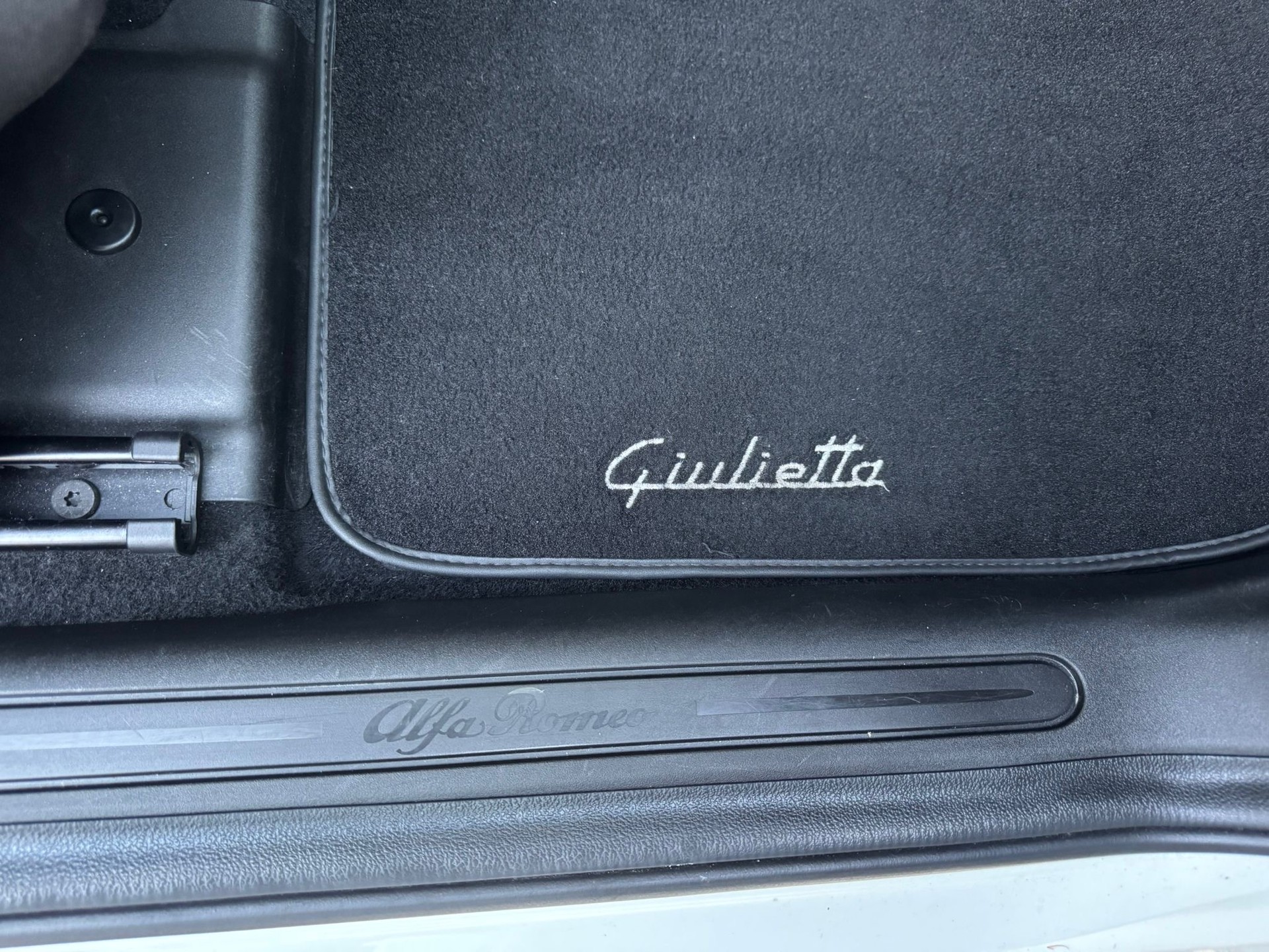ALFA ROMEO Giulietta 1.4 MultiAir Progression TCT-image-21