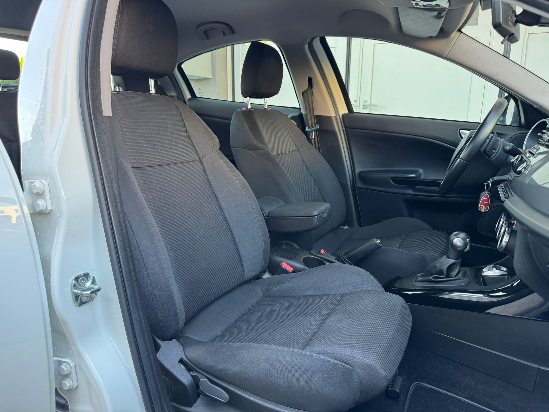 ALFA ROMEO Giulietta 1.4 MultiAir Progression TCT-image-10
