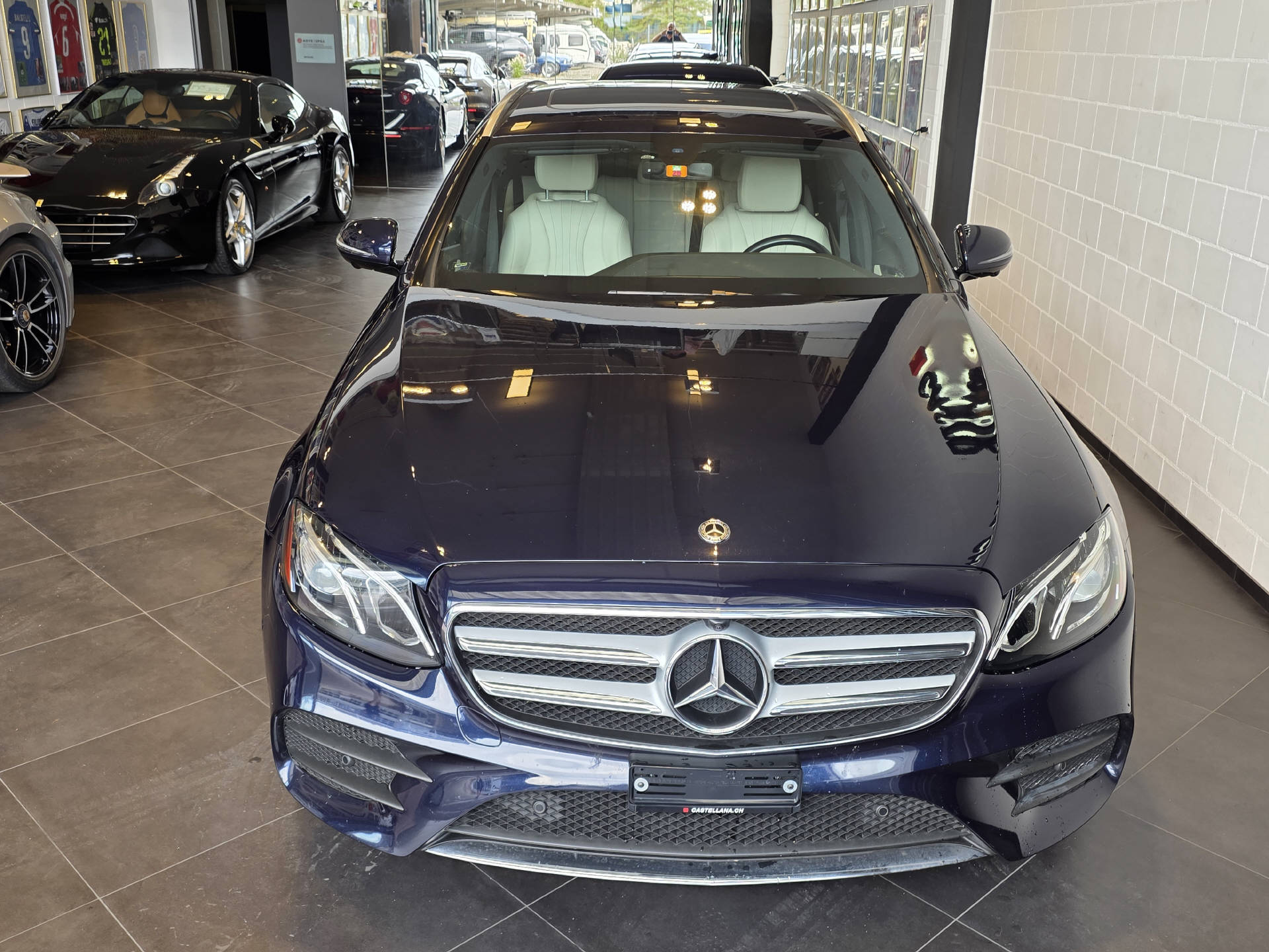 MERCEDES-BENZ E 450 Avantgarde 4matic Kombi-image-1