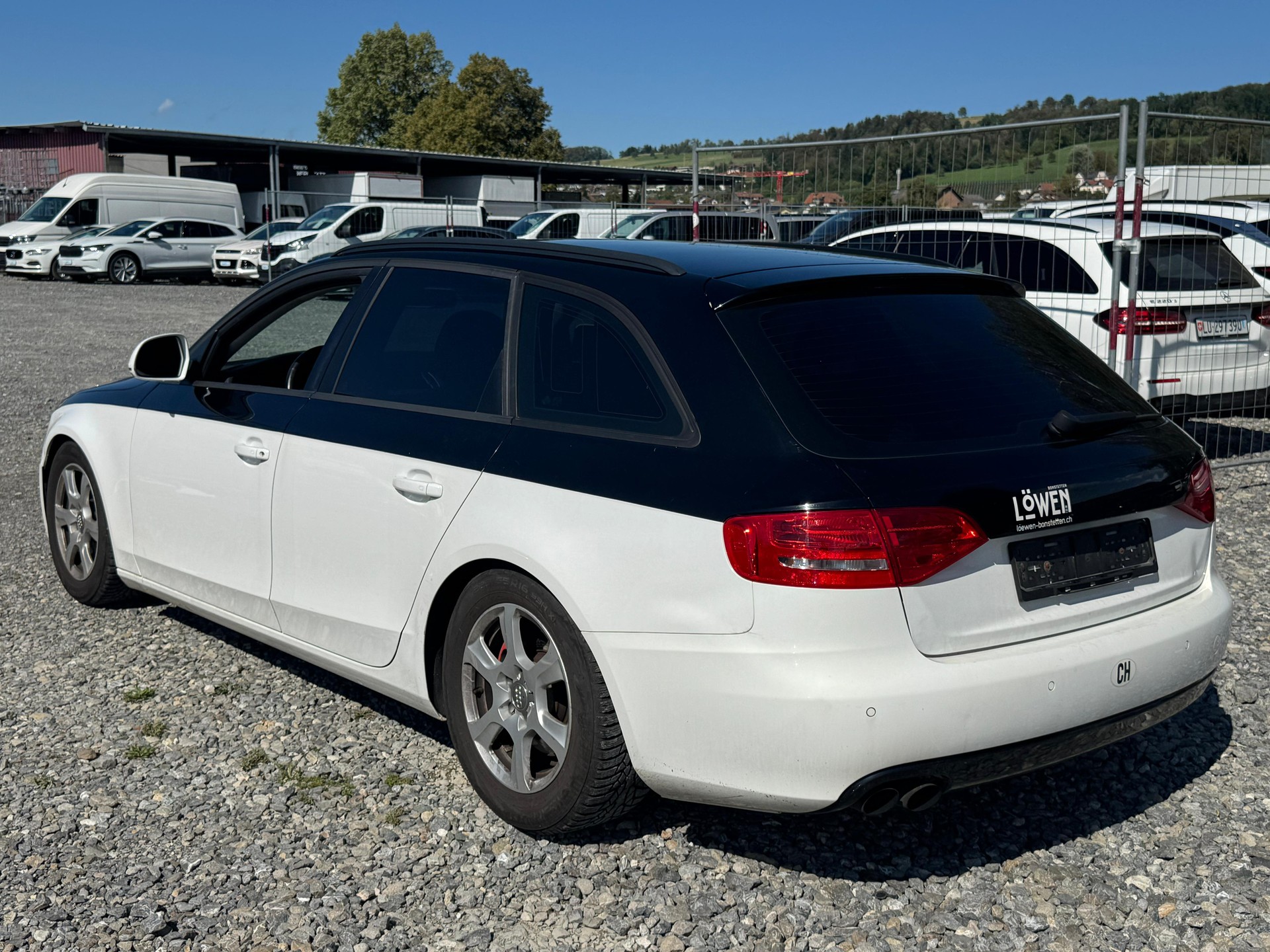 AUDI A4 Avant 1.8 TFSI-image-1