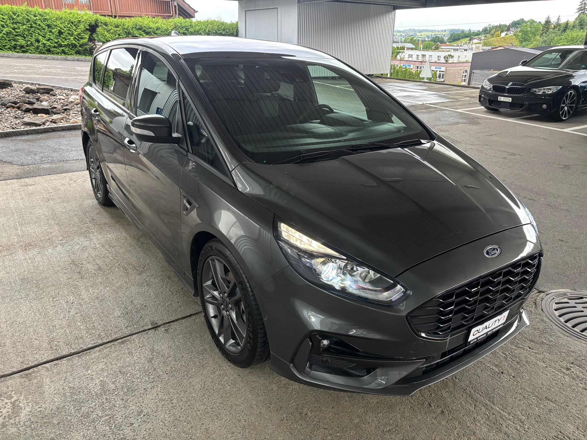 FORD S-Max 2.5 FHEV ST-Line Top gepflegt-image-1