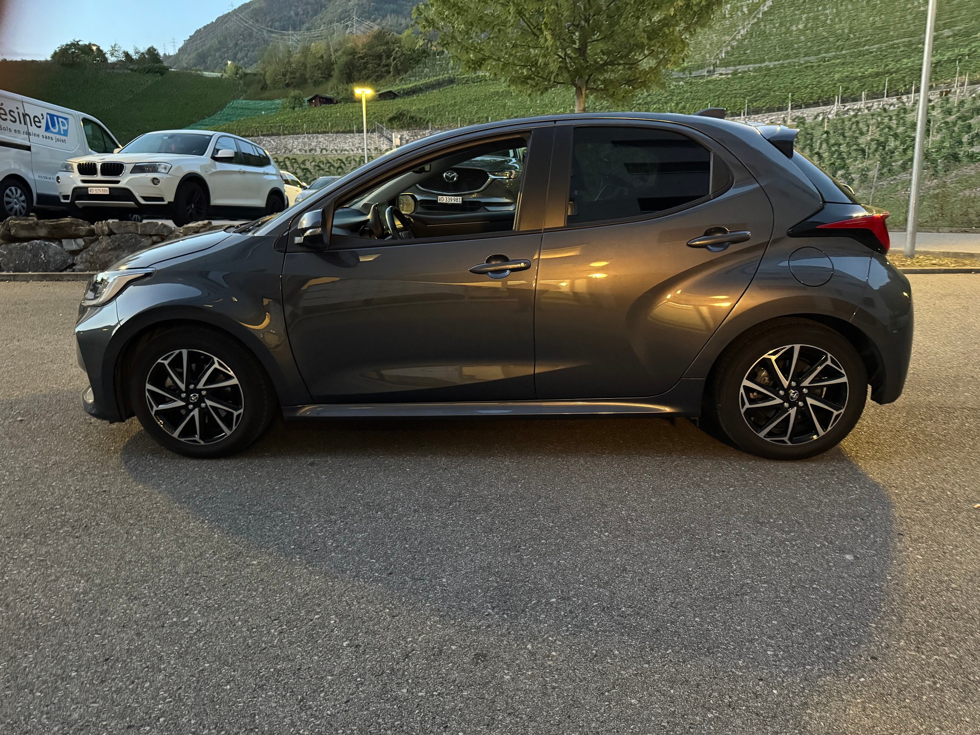 TOYOTA 1.5 VVT-i HSD Trend-image-0