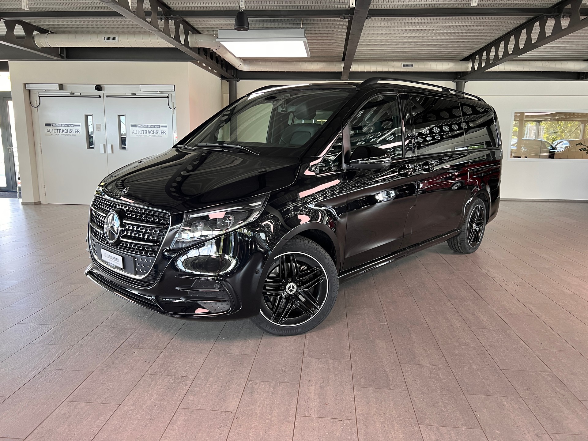 MERCEDES-BENZ V 300 d lang Exclusive 4Matic 9G-Tronic-image-0