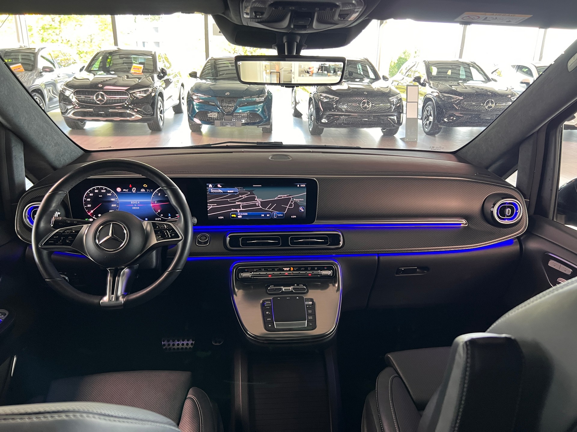 MERCEDES-BENZ V 300 d lang Exclusive 4Matic 9G-Tronic-image-9