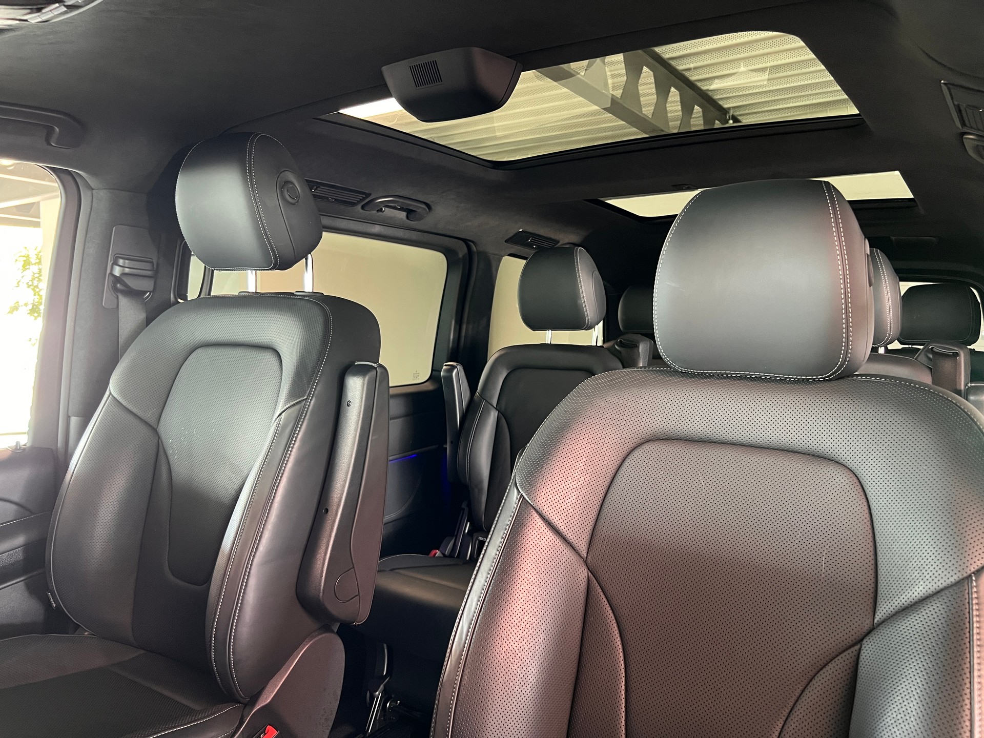 MERCEDES-BENZ V 300 d lang Exclusive 4Matic 9G-Tronic-image-10