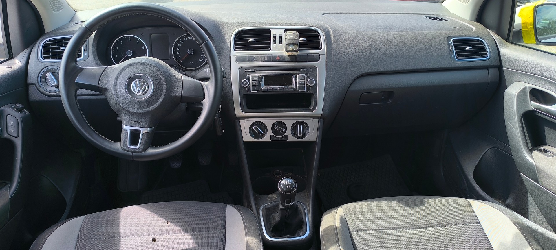 VW Polo 1.2 12V Trendline-image-8