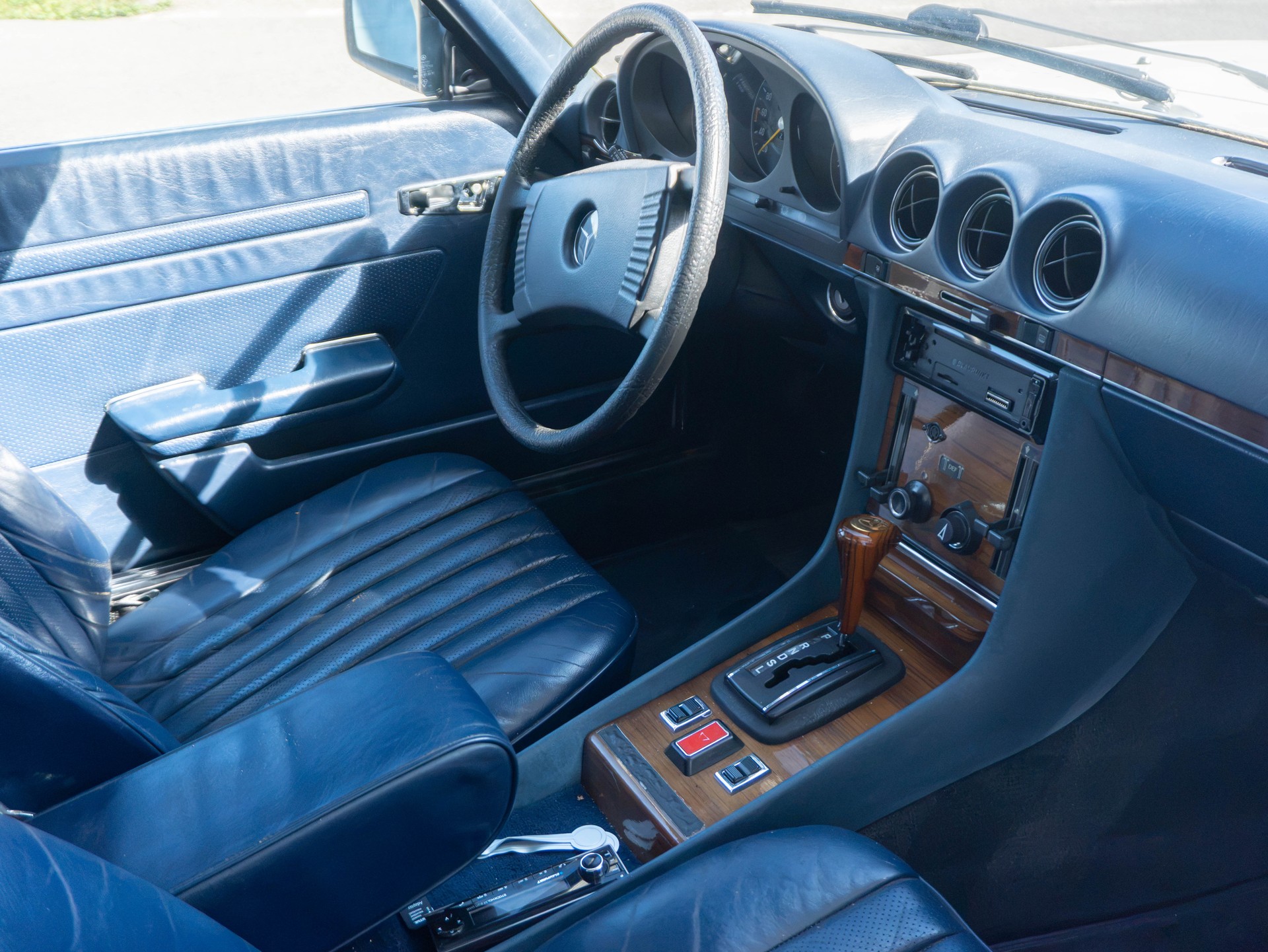 MERCEDES-BENZ SL 280-image-8