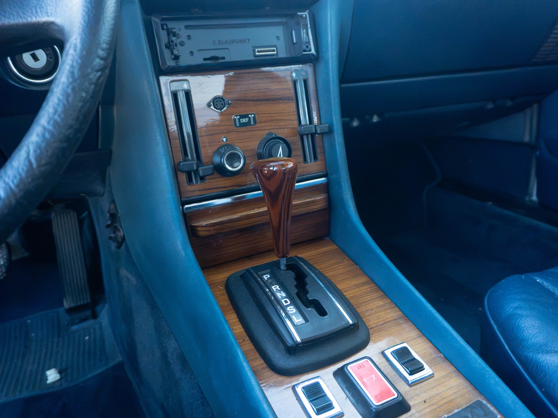 MERCEDES-BENZ SL 280-image-12