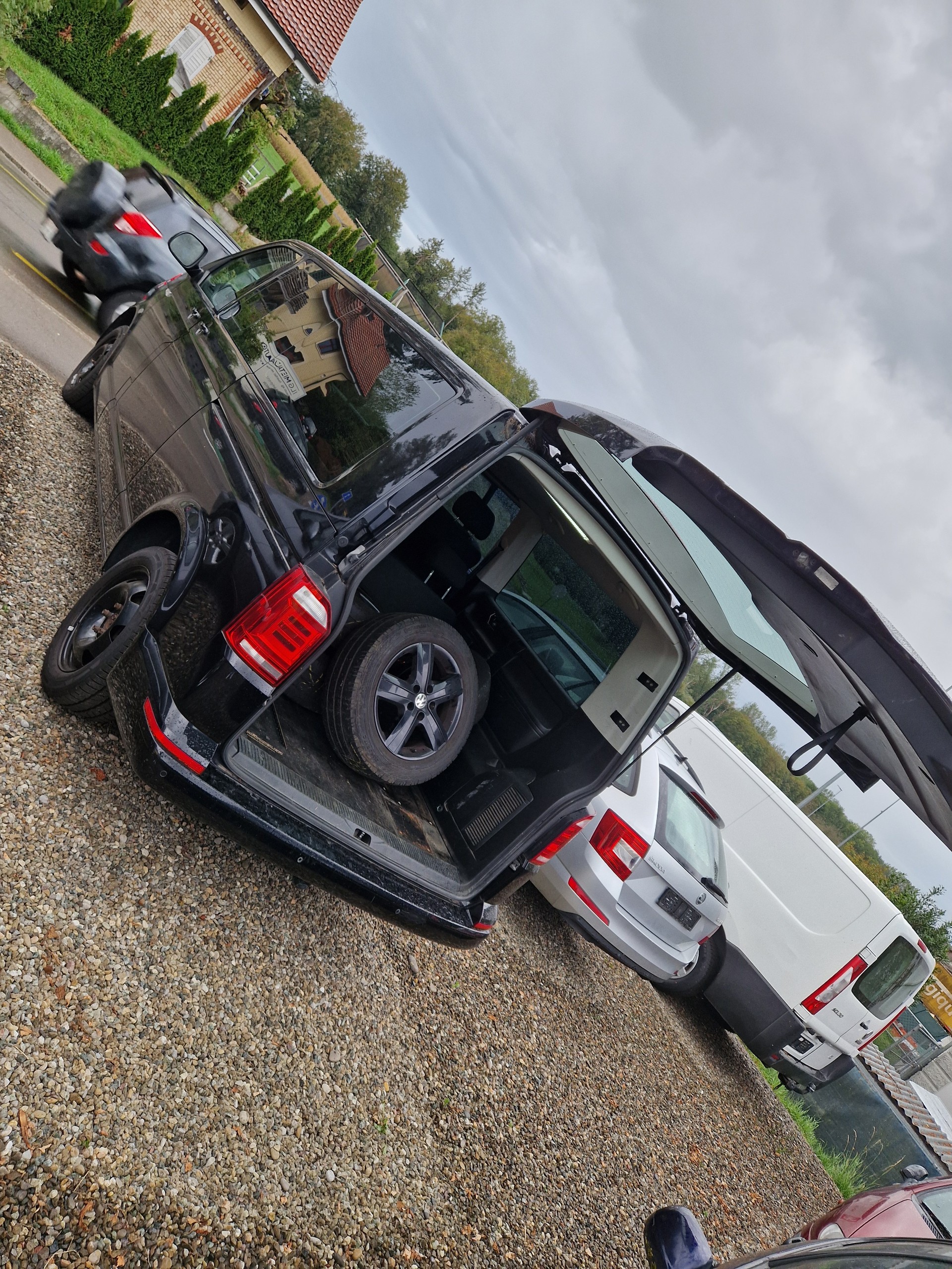 VW T6 Caravelle 2.0 Bi-TDI Trendline 4Motion DSG LWB-image-8