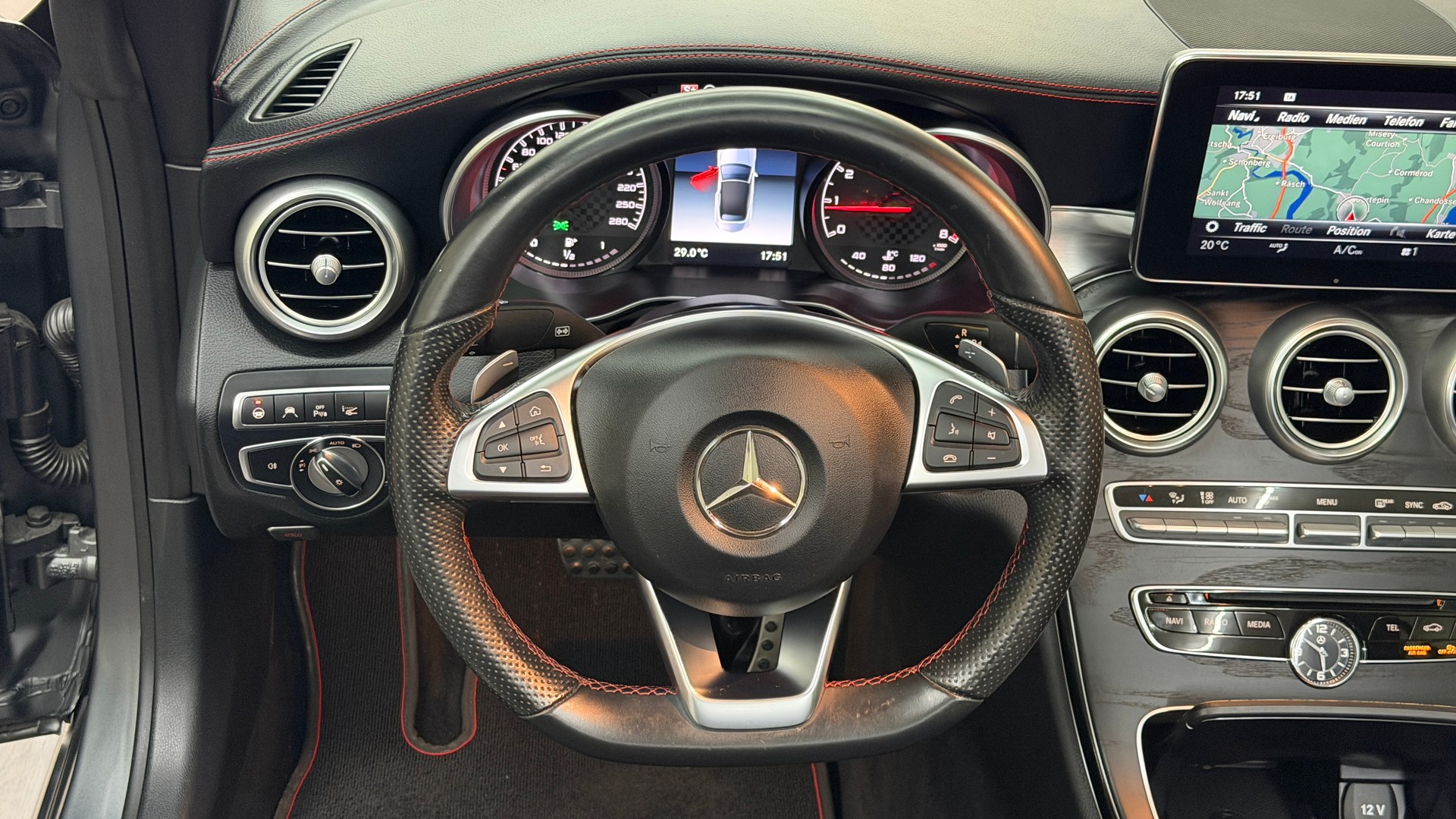 MERCEDES-BENZ C 43 Cabriolet AMG 4Matic 9G-Tronic-image-9