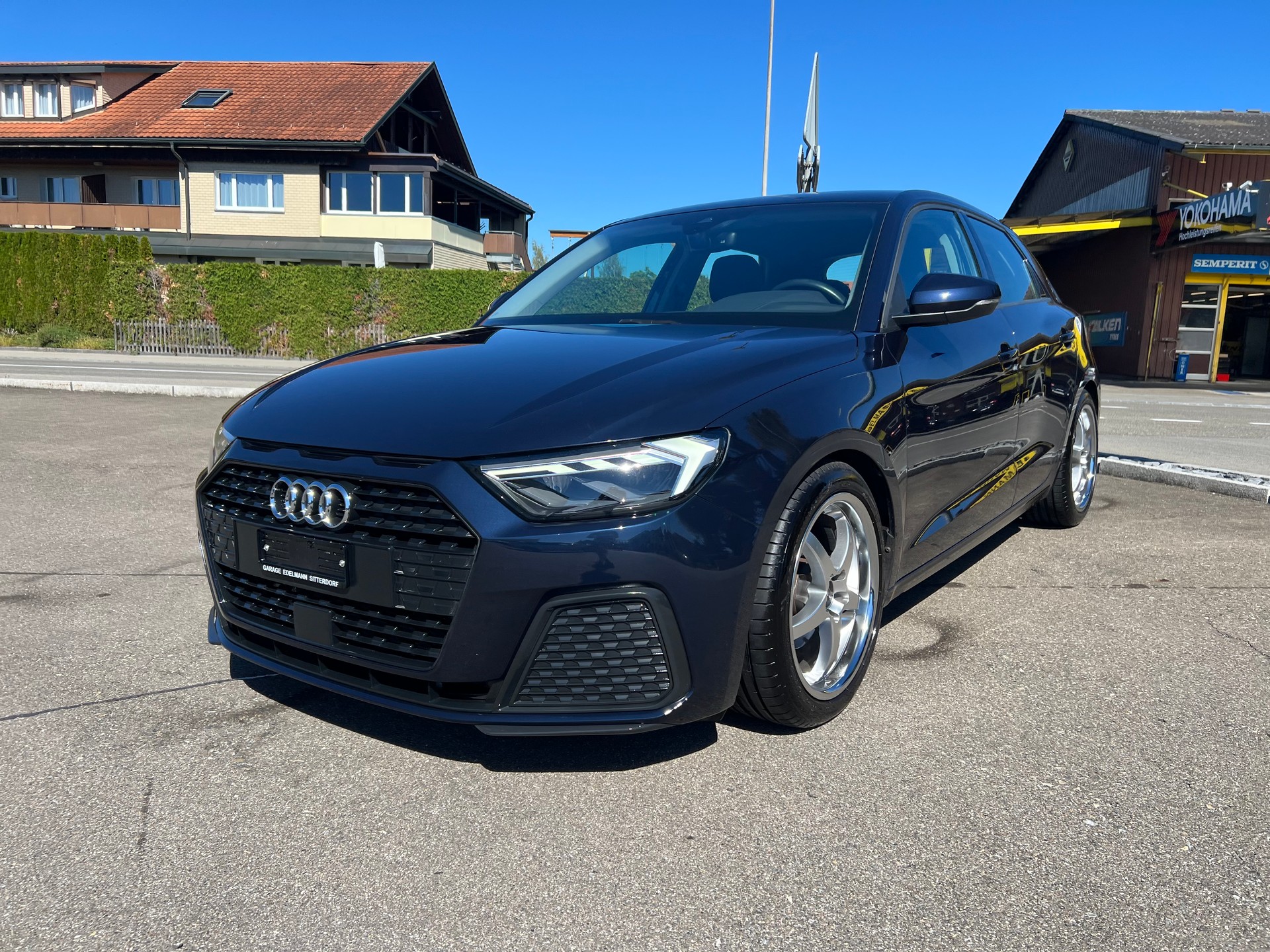 AUDI A1 Sportback 30 TFSI S Line S-tronic-image-2