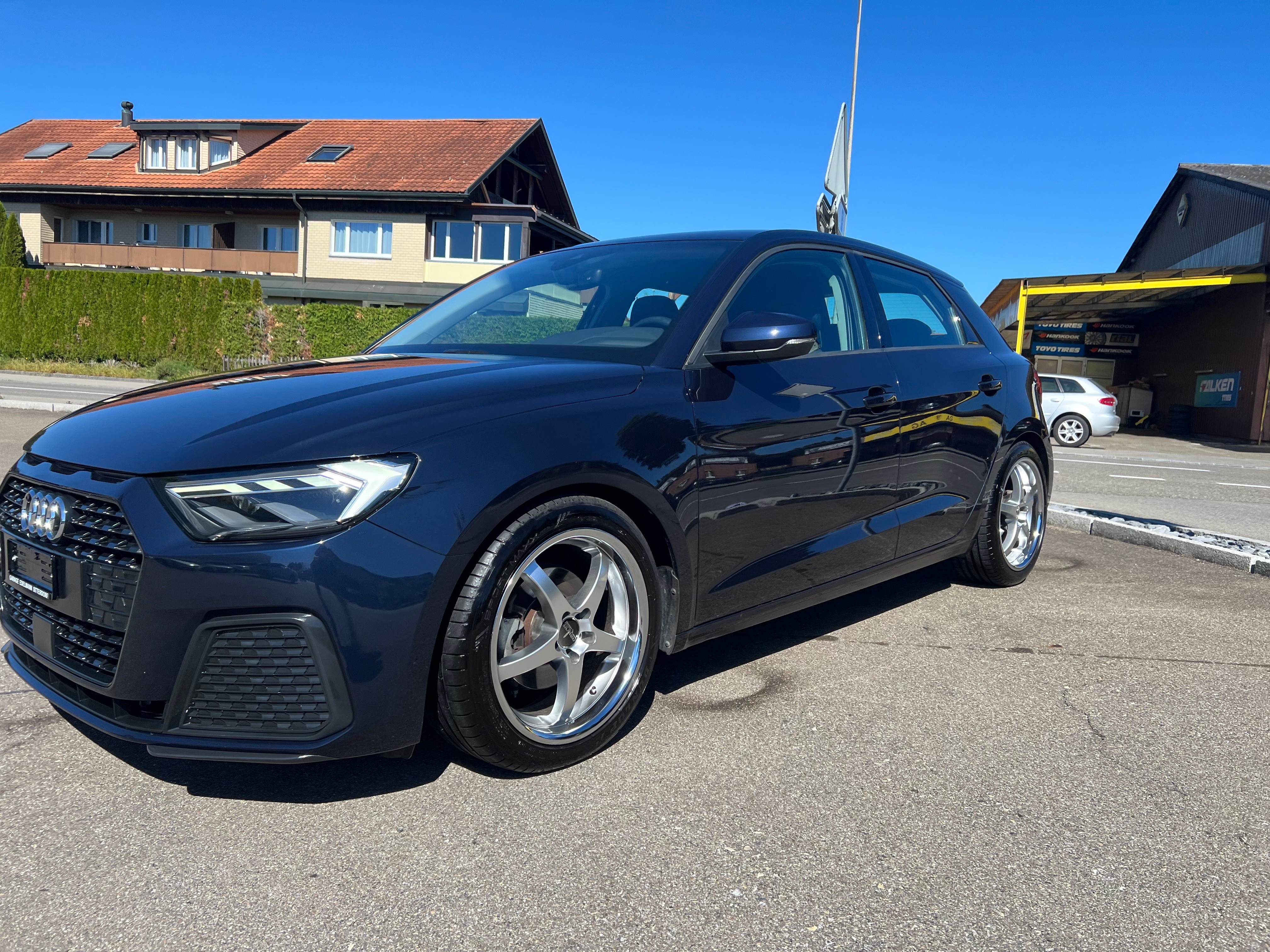 Car photo