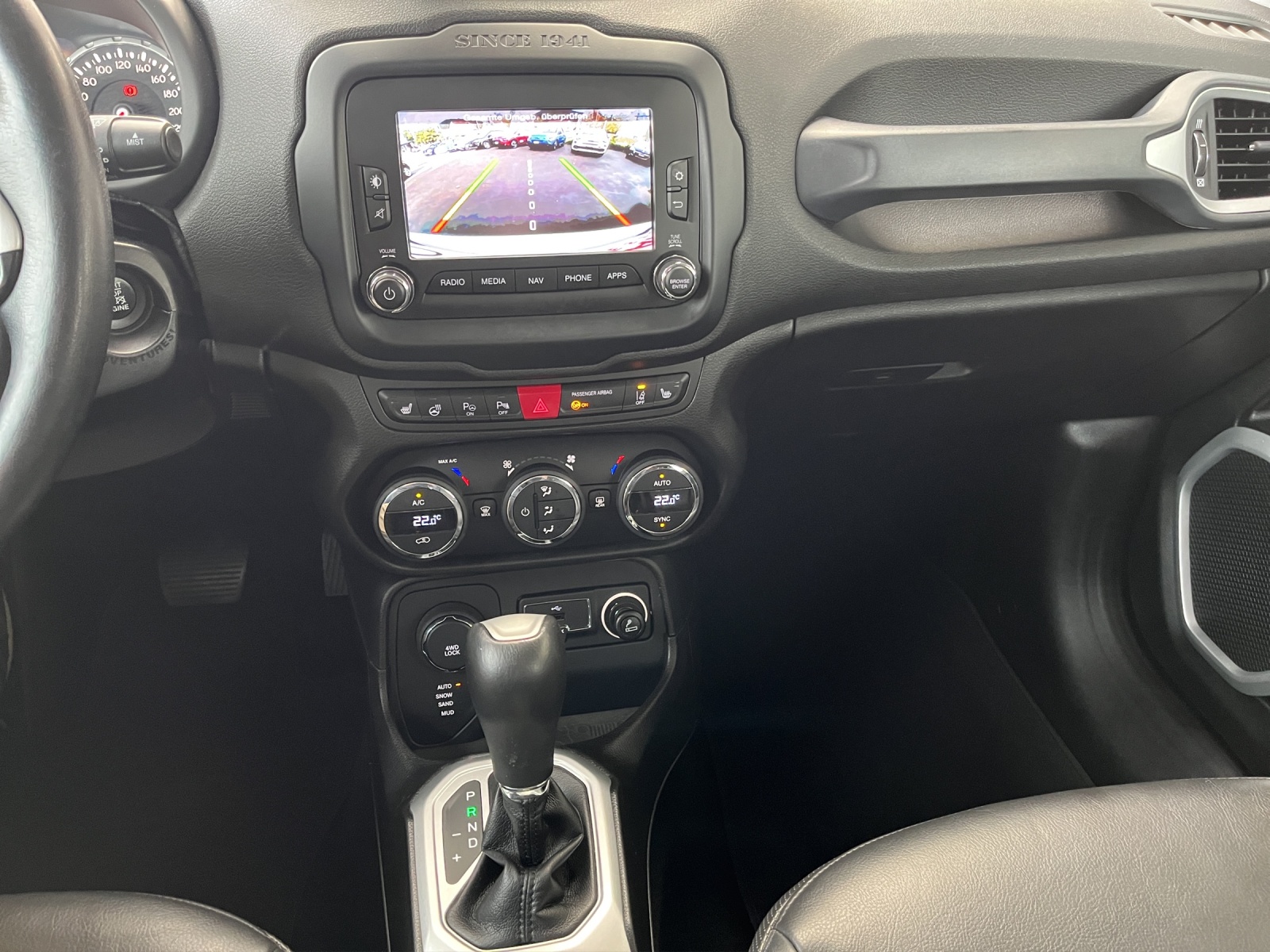 JEEP Renegade 1.4 Turbo Limited AWD-image-10