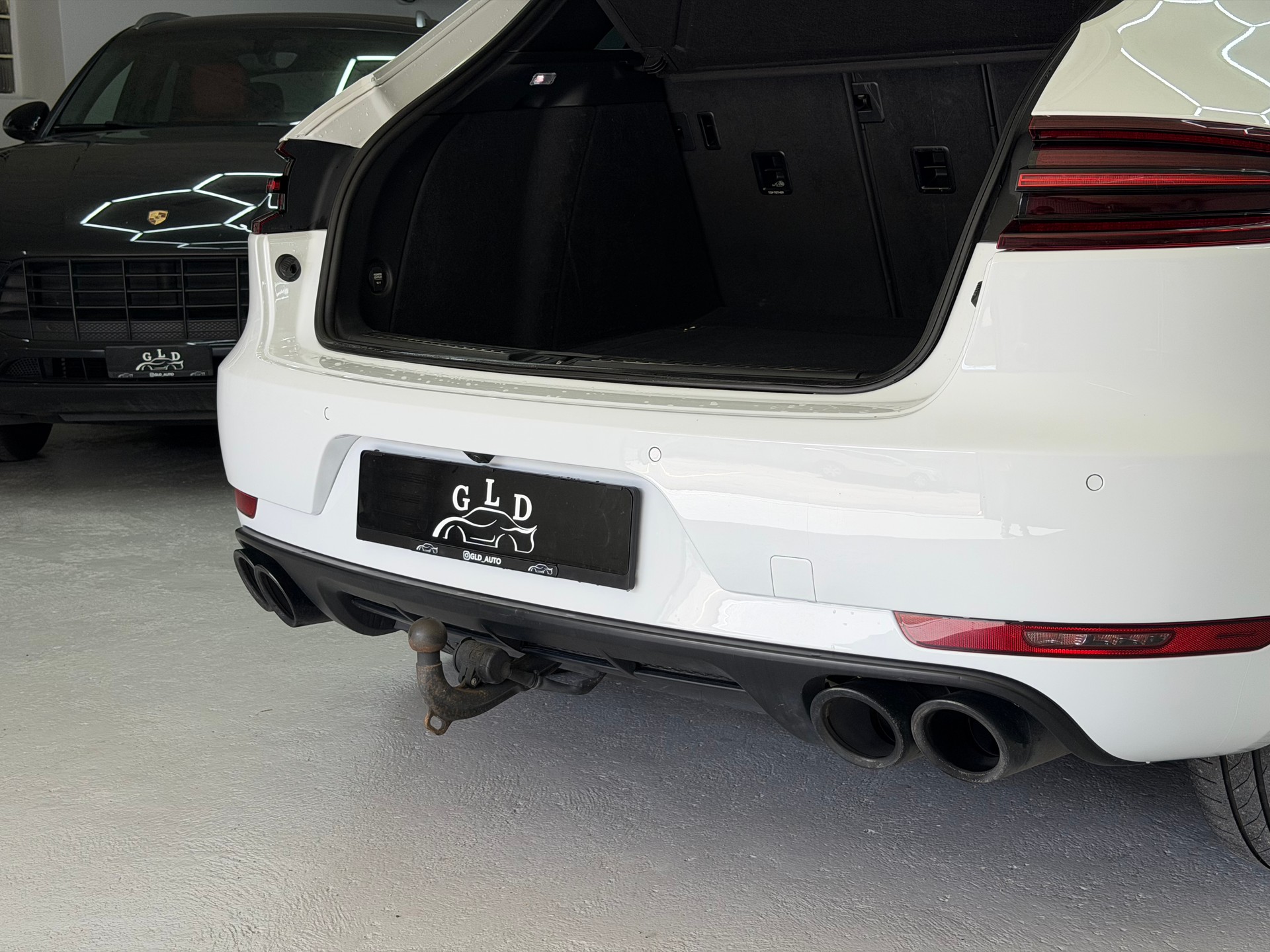 PORSCHE Macan GTS PDK * CH / Full options *-image-14