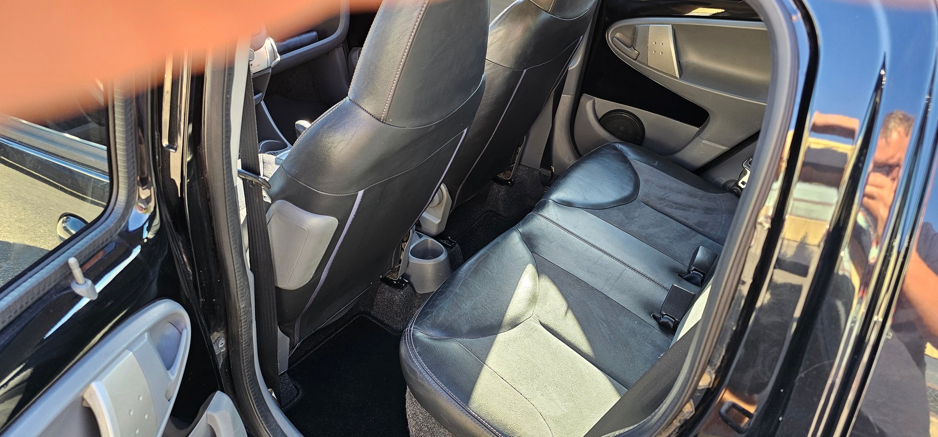 TOYOTA Aygo 1.0 Linea Terra-image-4