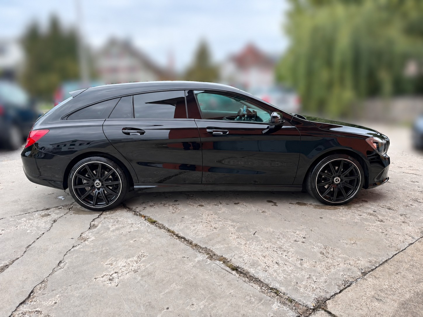 MERCEDES-BENZ CLA Shooting Brake 180 d 7G-DCT-image-5