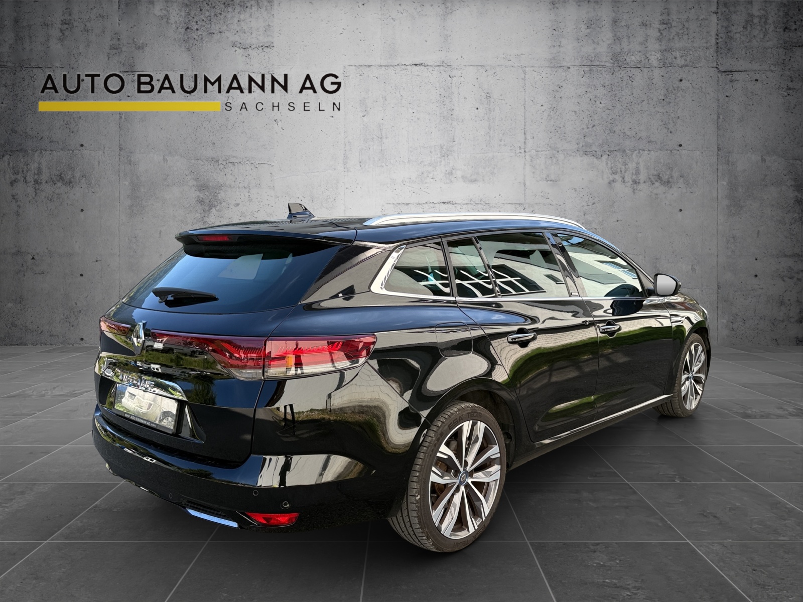 RENAULT Mégane Grandtour 1.6 E-Tech Intens-image-2