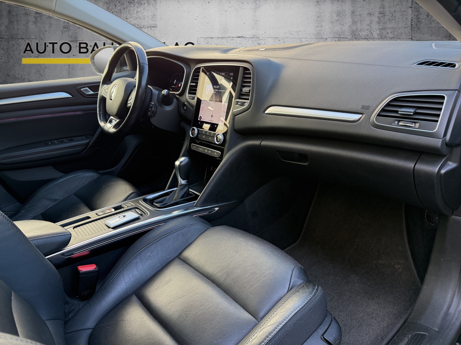 RENAULT Mégane Grandtour 1.6 E-Tech Intens-image-9