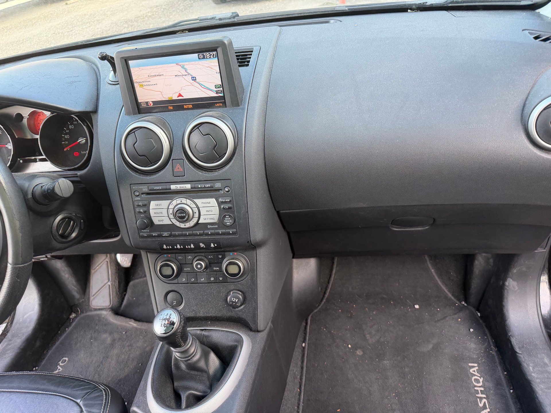 NISSAN Qashqai 2.0 dCi tekna-image-10