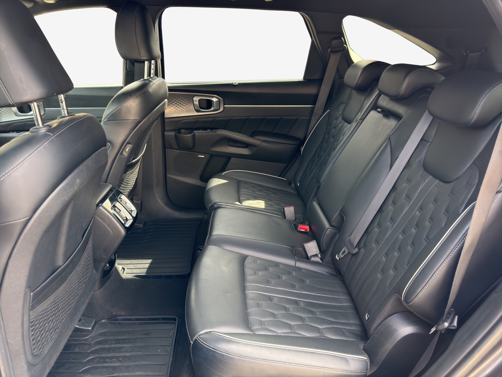 KIA Sorento 1.6 T-GDi HEV 7P. Style-image-11