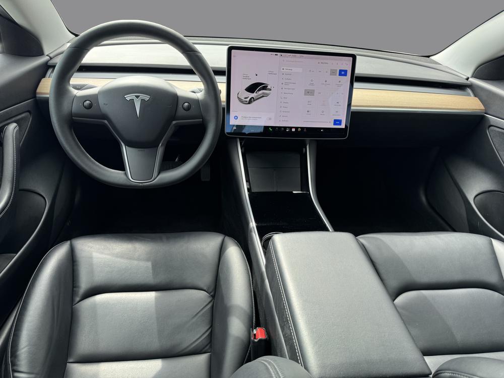 TESLA Model 3 Standart Range Plus-image-7