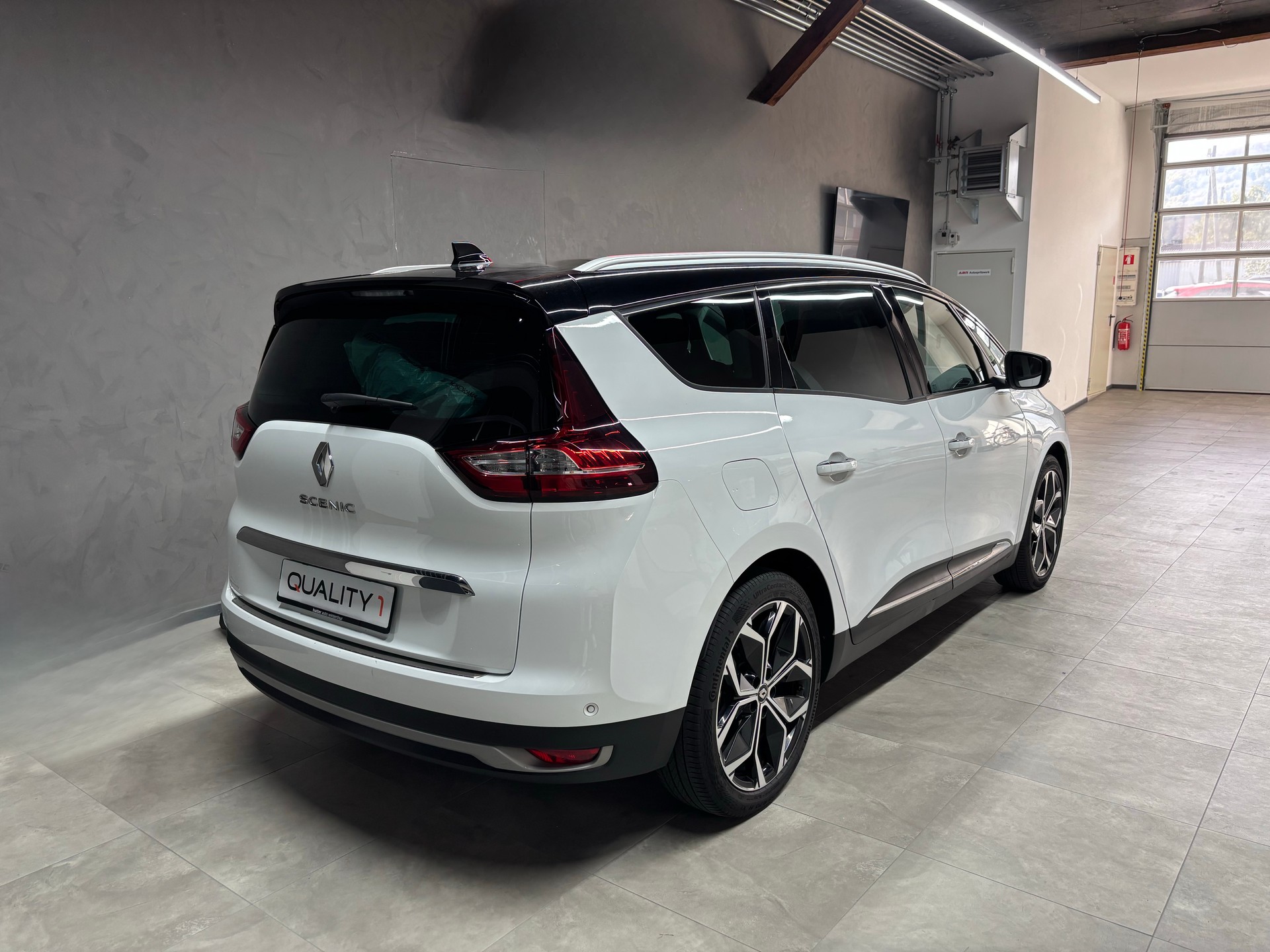 RENAULT Grand Scénic 1.3 16V Turbo Intens EDC-image-4