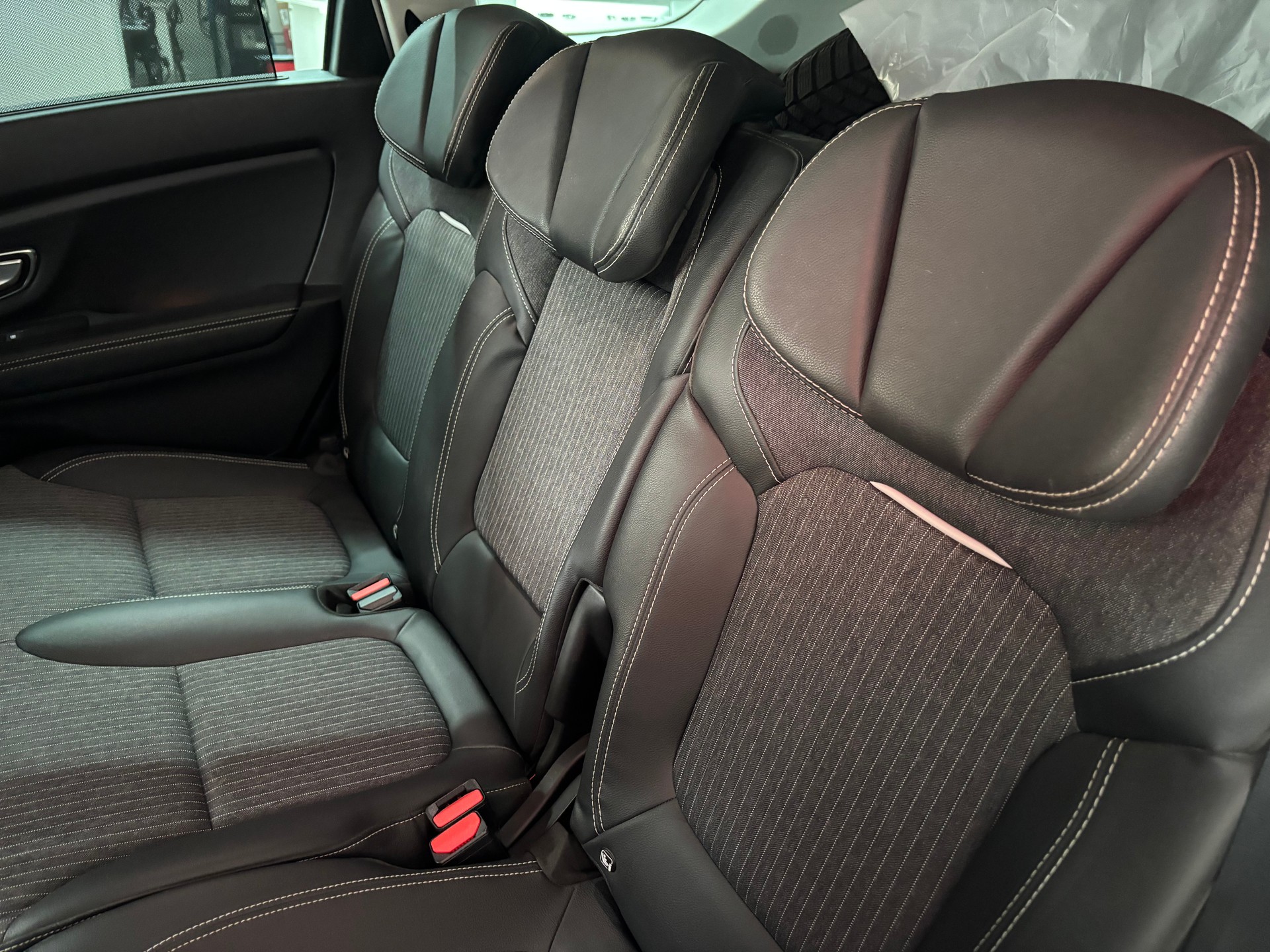 RENAULT Grand Scénic 1.3 16V Turbo Intens EDC-image-9