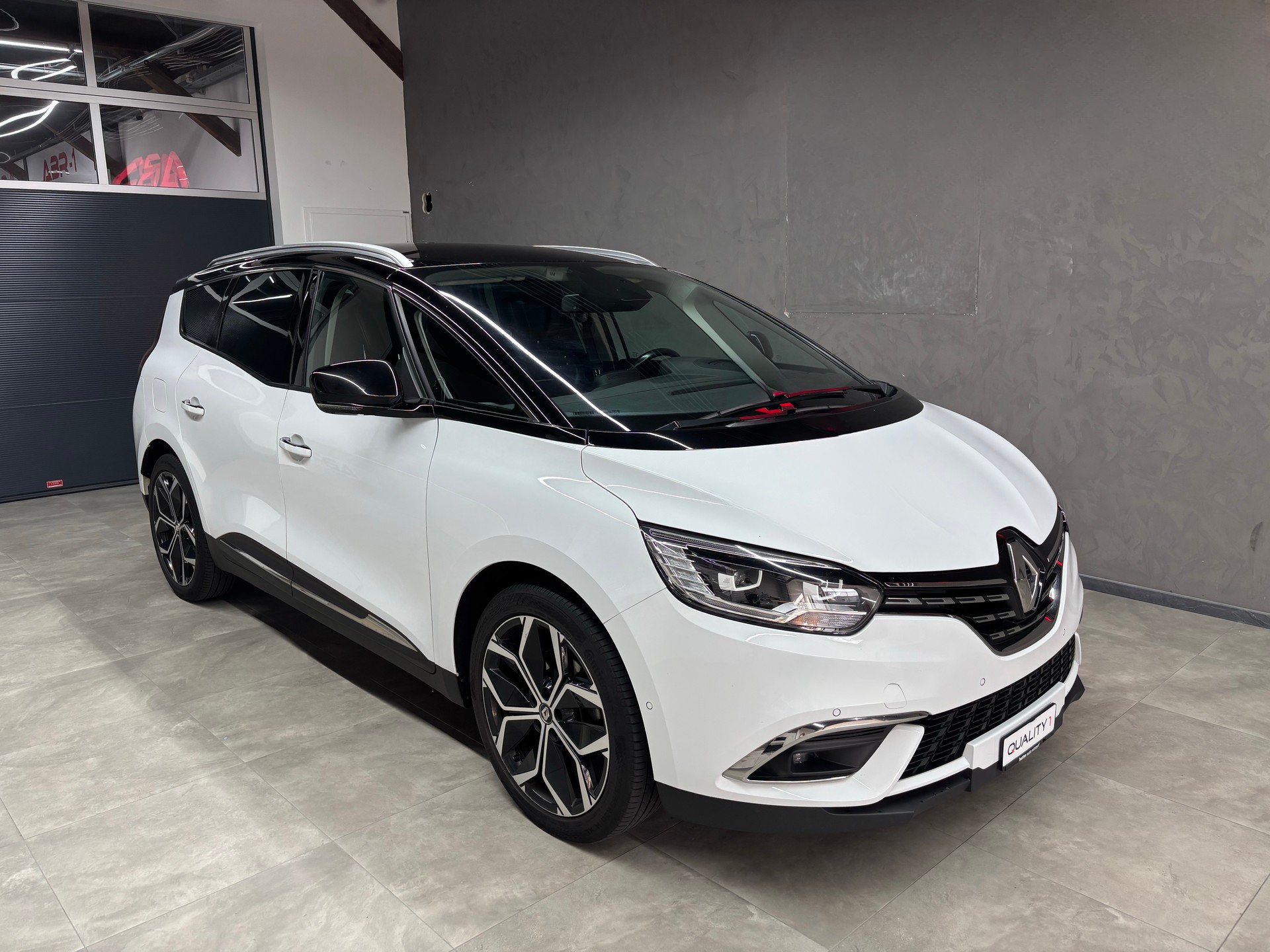 RENAULT Grand Scénic 1.3 16V Turbo Intens EDC-image-1