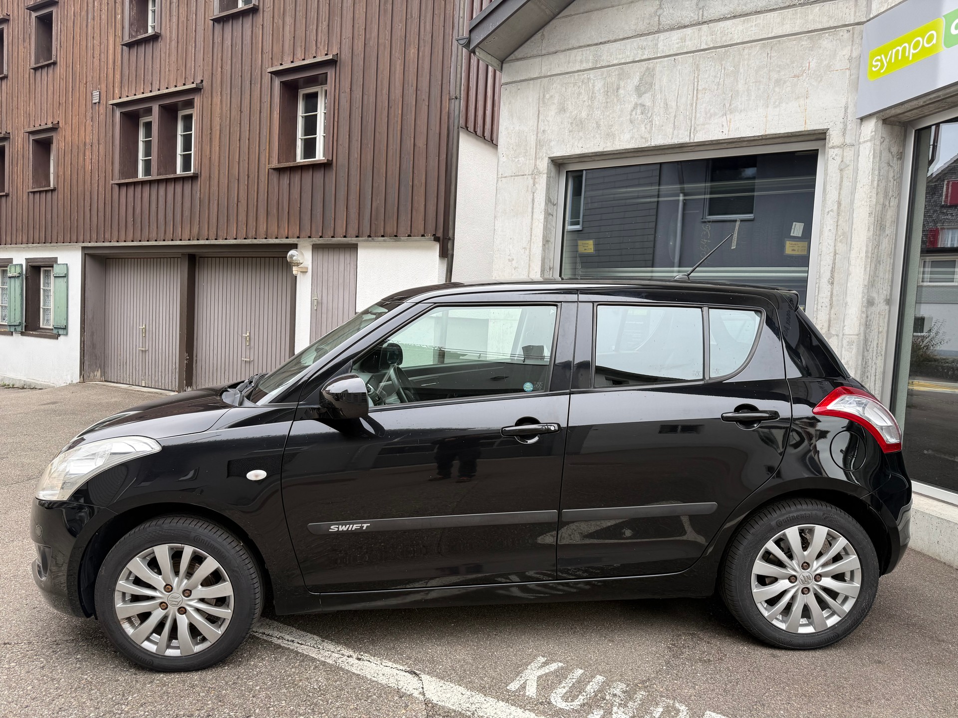SUZUKI Swift 1.2i 16V GL Top 4x4-image-2