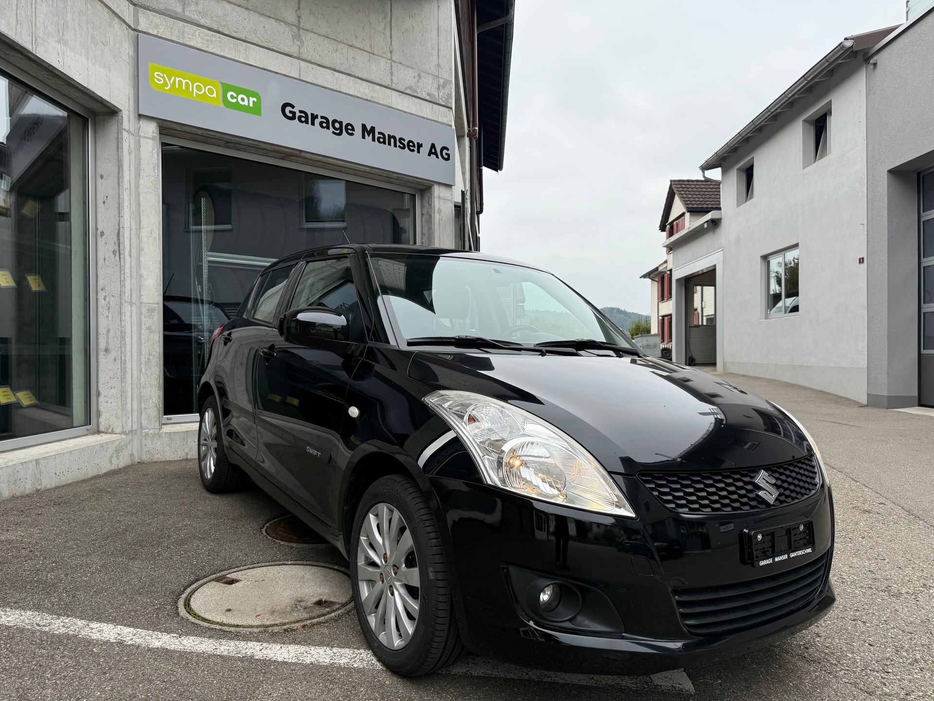 SUZUKI Swift 1.2i 16V GL Top 4x4-image-0