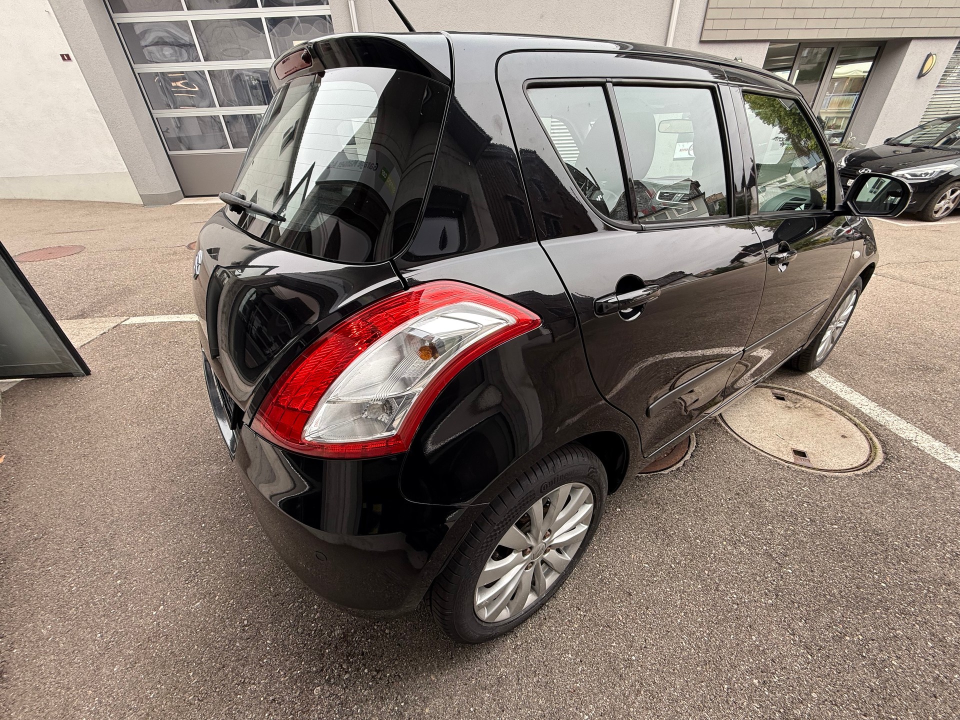SUZUKI Swift 1.2i 16V GL Top 4x4-image-5