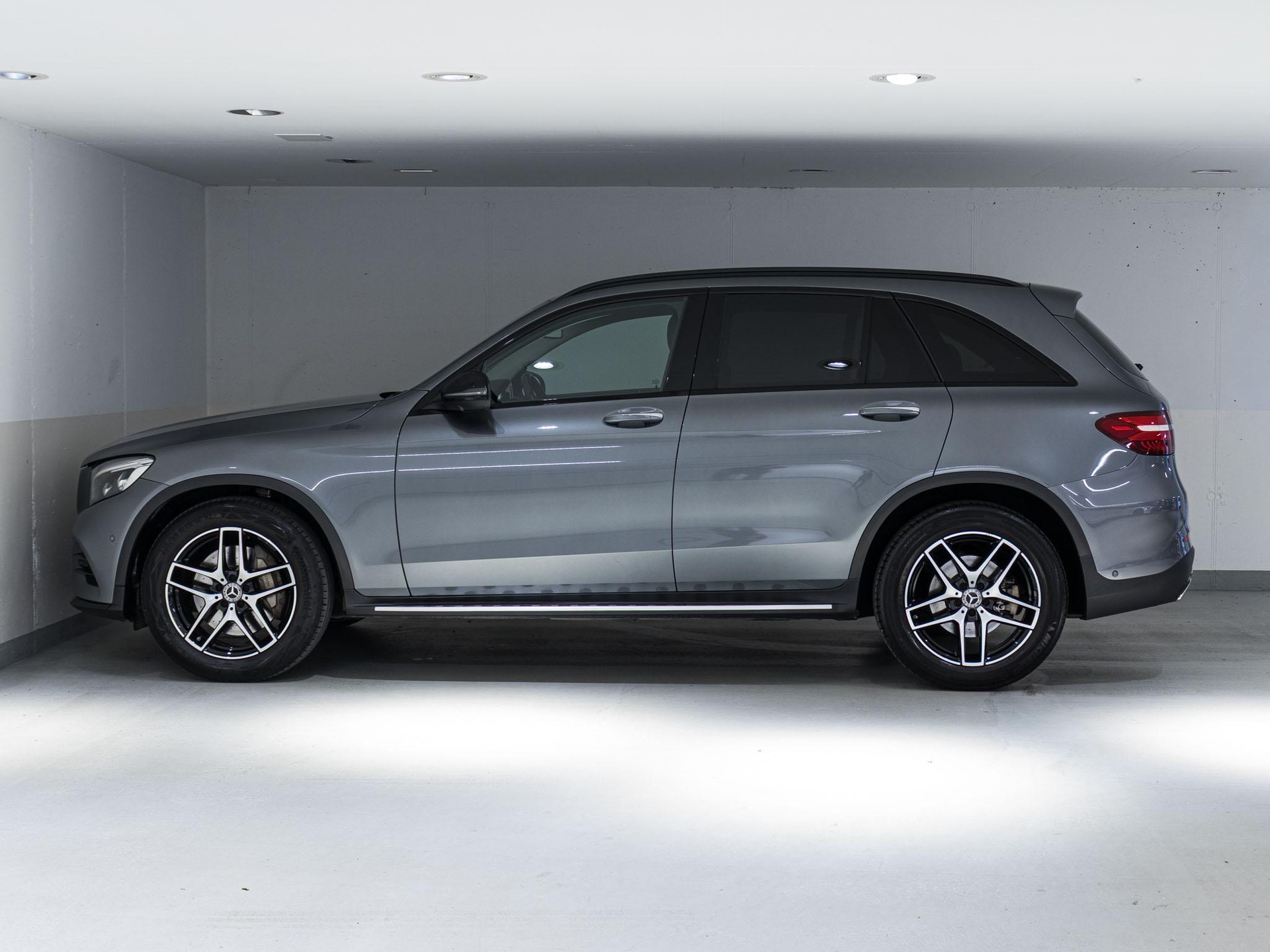 MERCEDES-BENZ GLC 250 4MATIC-image-4