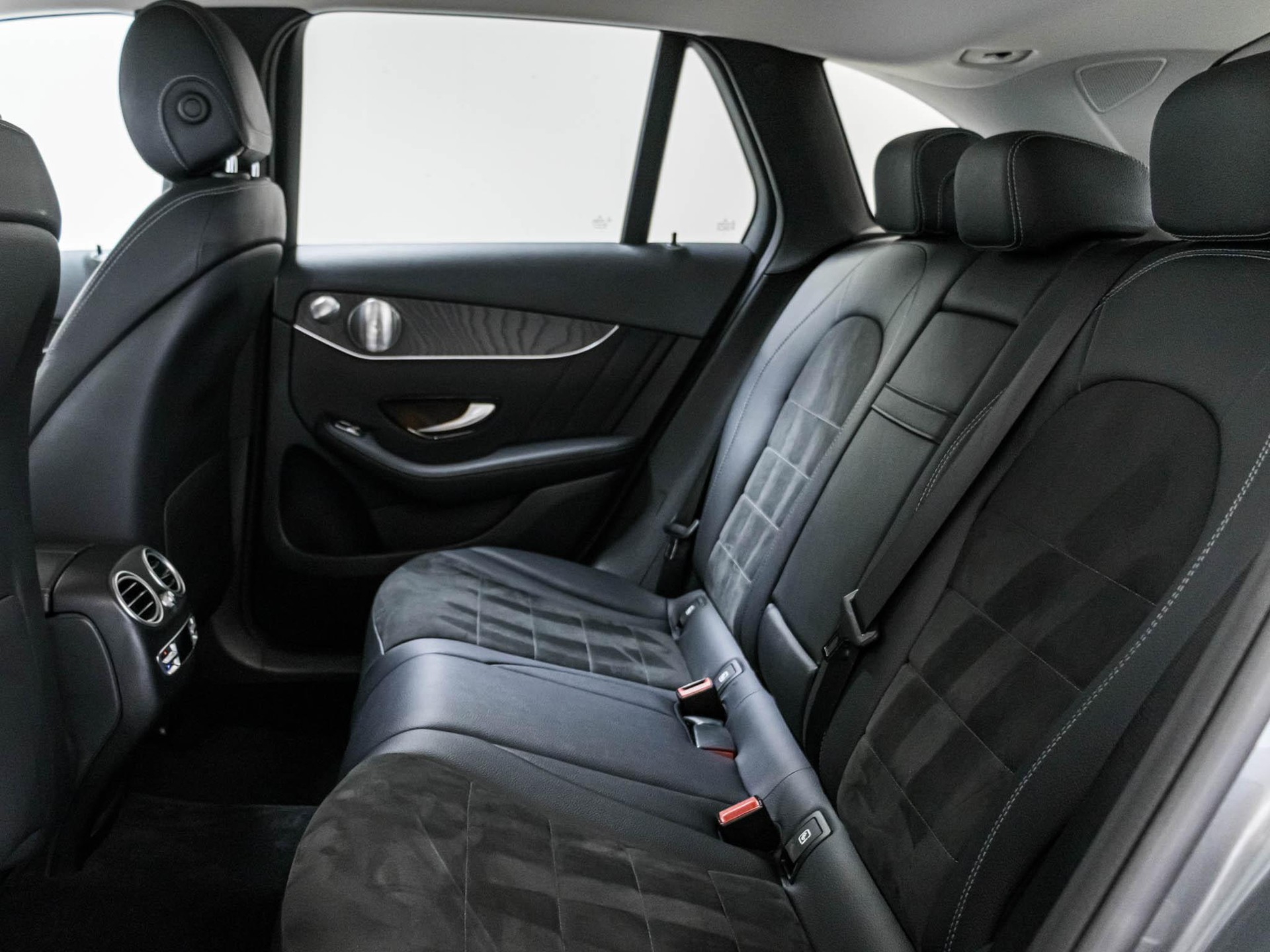 MERCEDES-BENZ GLC 250 4MATIC-image-7