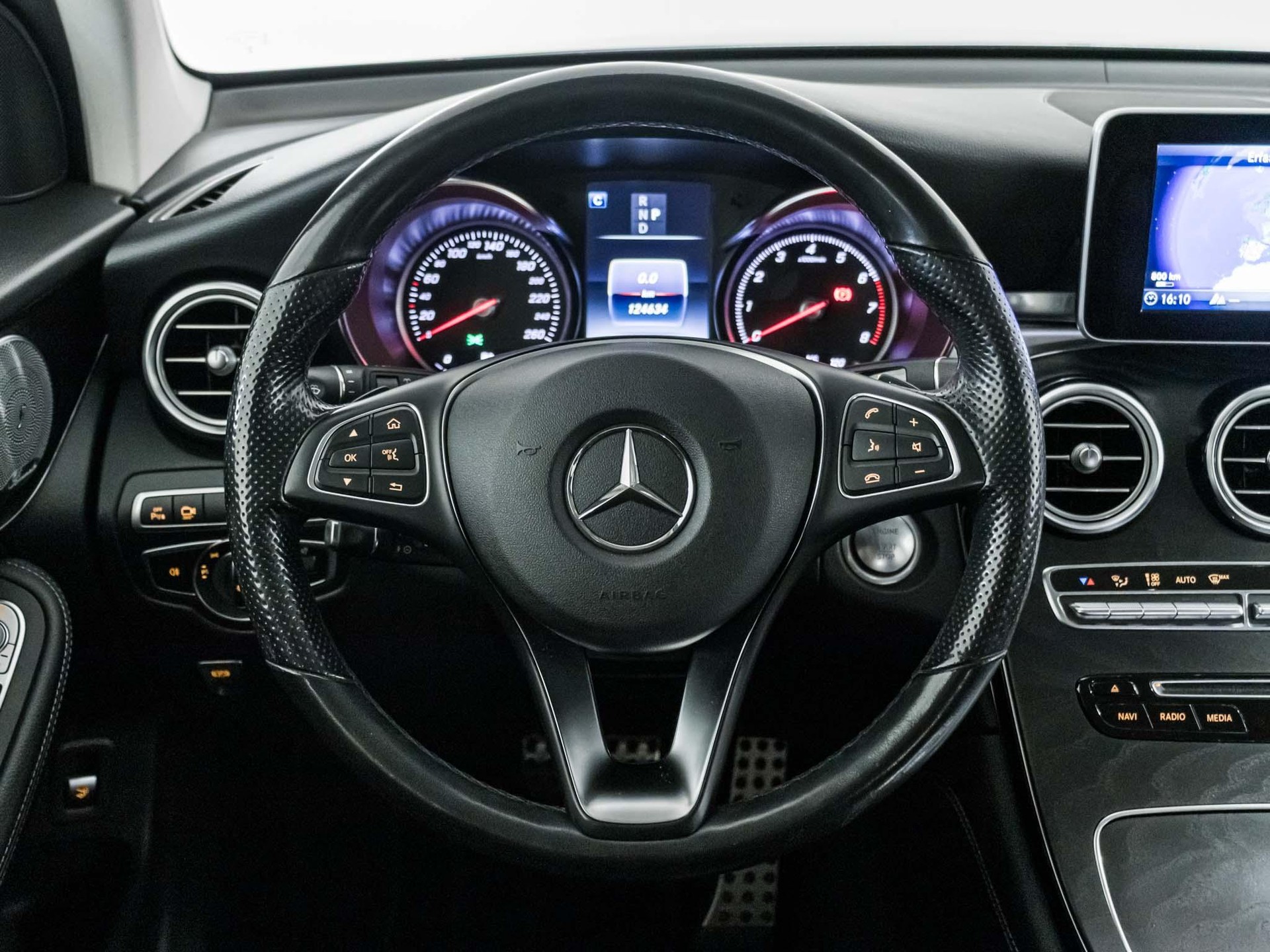 MERCEDES-BENZ GLC 250 4MATIC-image-9