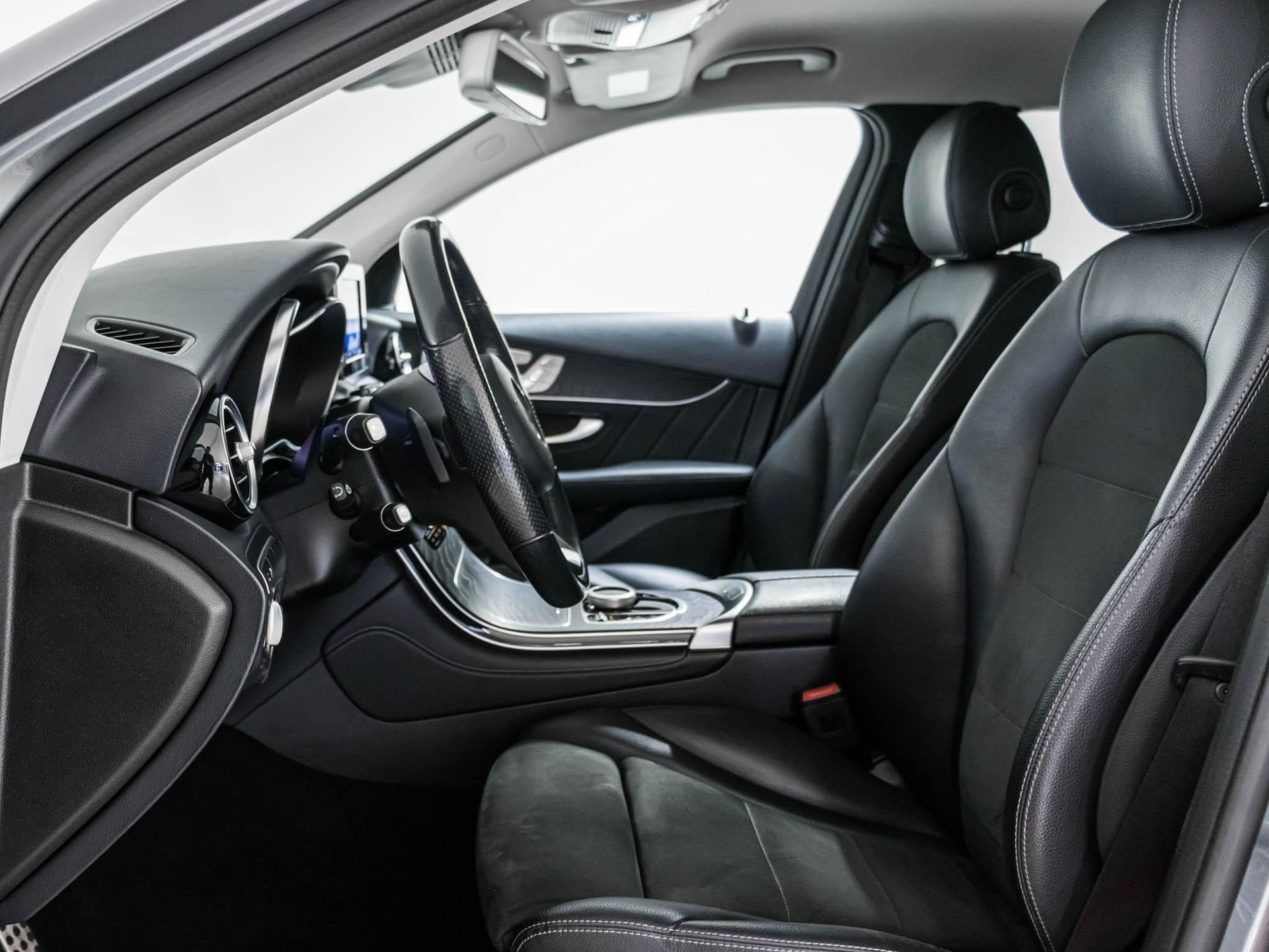 MERCEDES-BENZ GLC 250 4MATIC-image-6